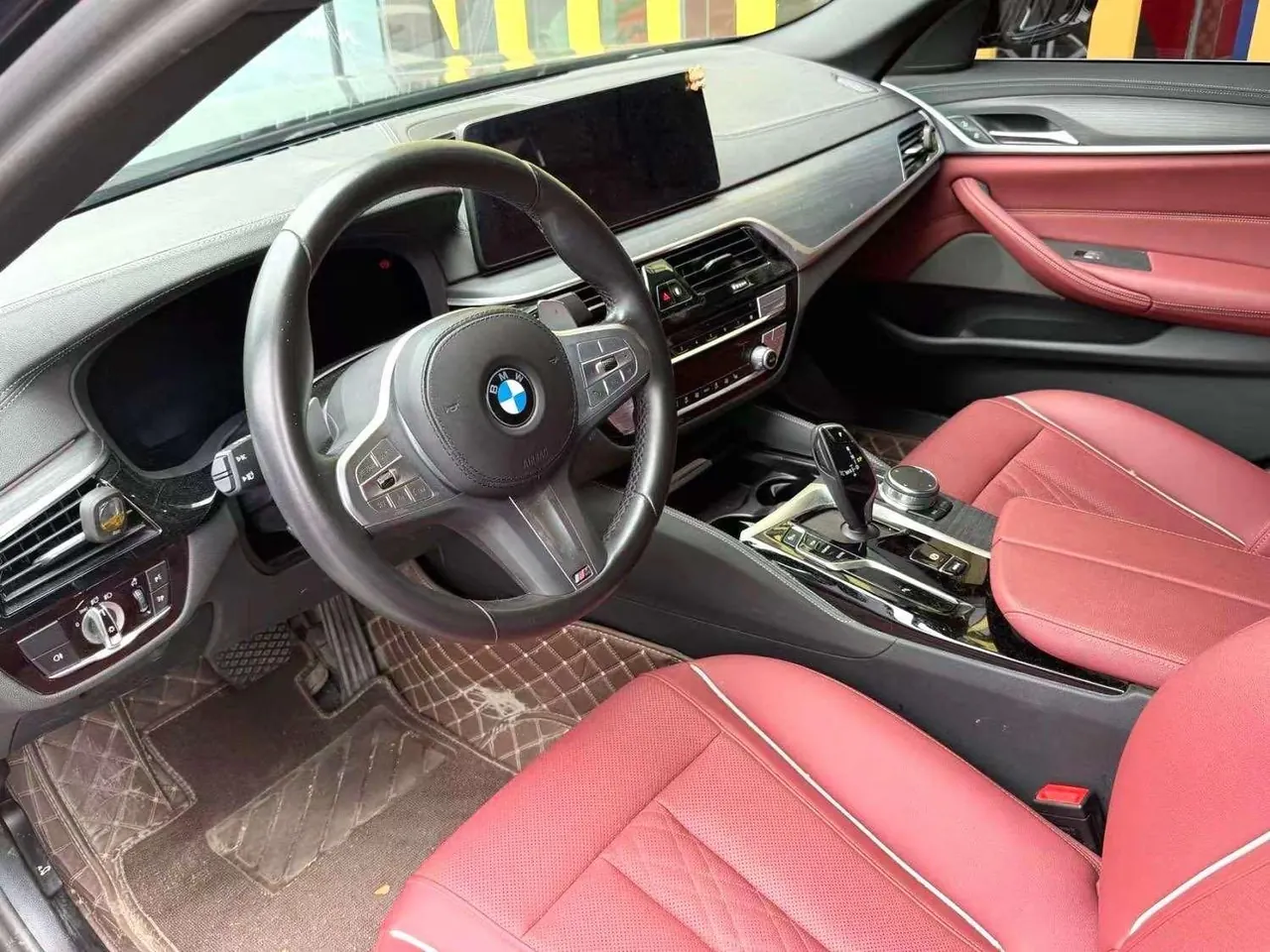 BMW 5 Series 2023 530Li 2.0T Leading M Sports Suit Automatic Gear 2