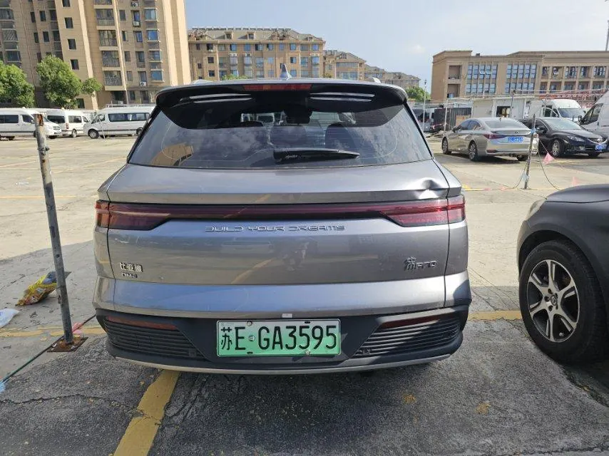 BYD 2023 Song Pro DM-i 1.5 Stepless Champion Edition Exceed 110KM Automatic 6