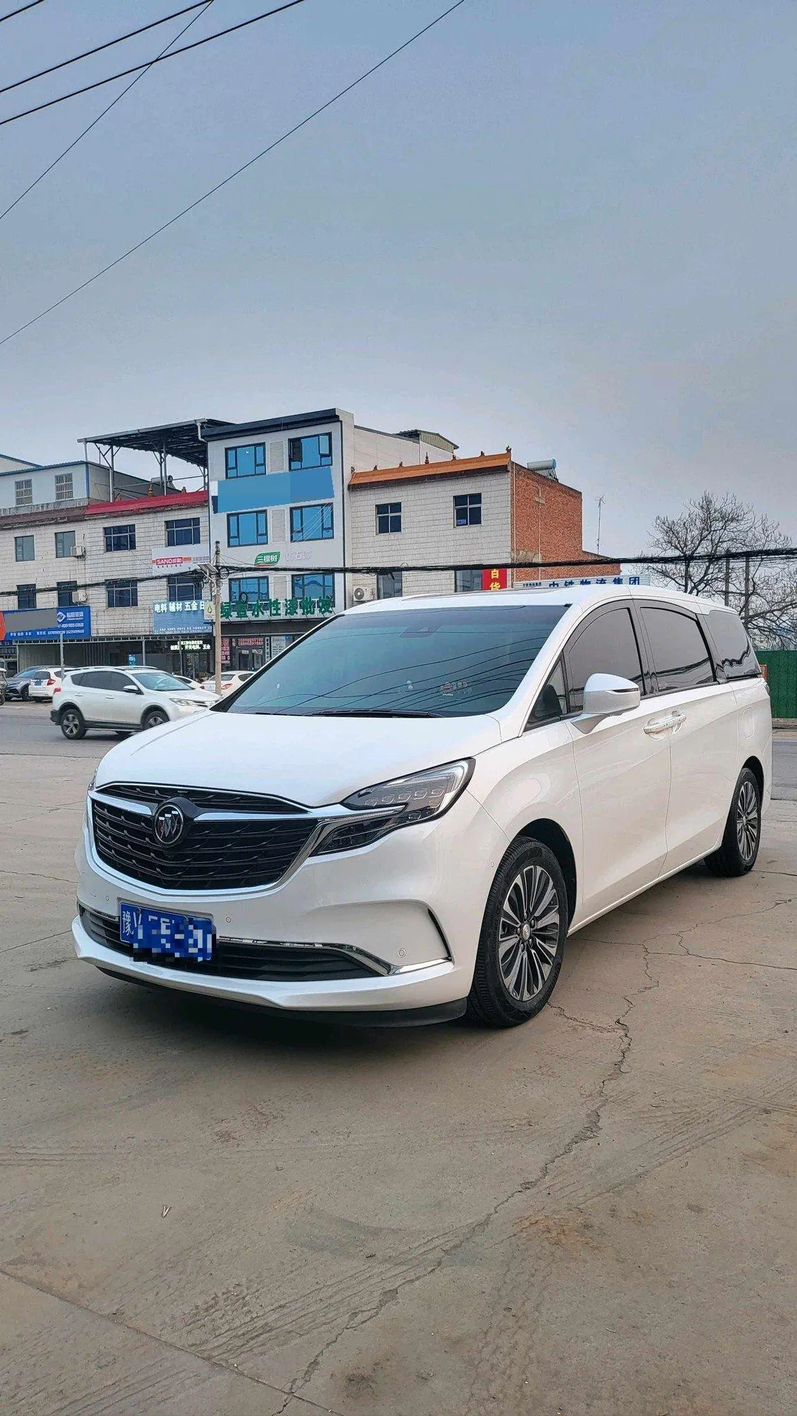Buick 2022 GL8 ES Lu Zun 48V 2.0T 653T Luxury Automatic Gear - View 1