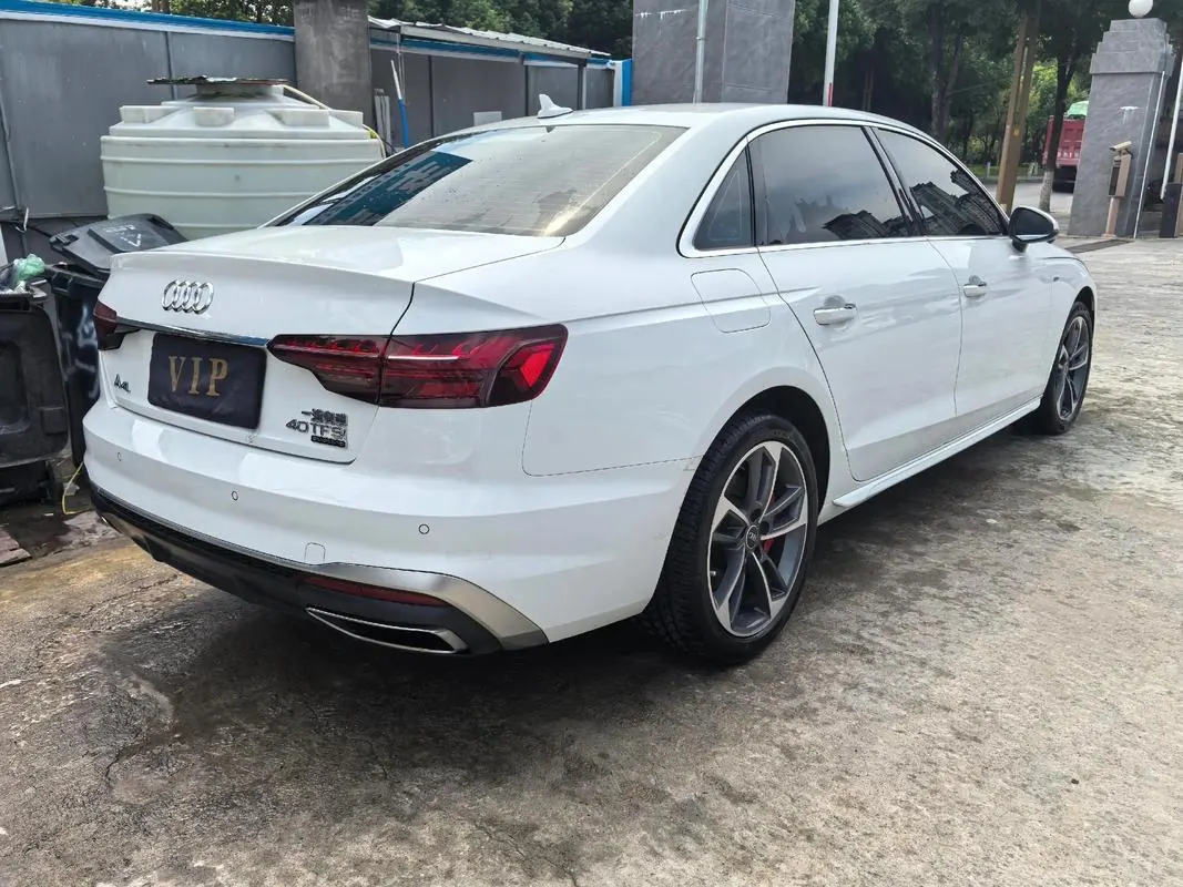 Audi 2024 A4L 2.0TFSI 40TFSI Deluxe Dynamic Automatic 6
