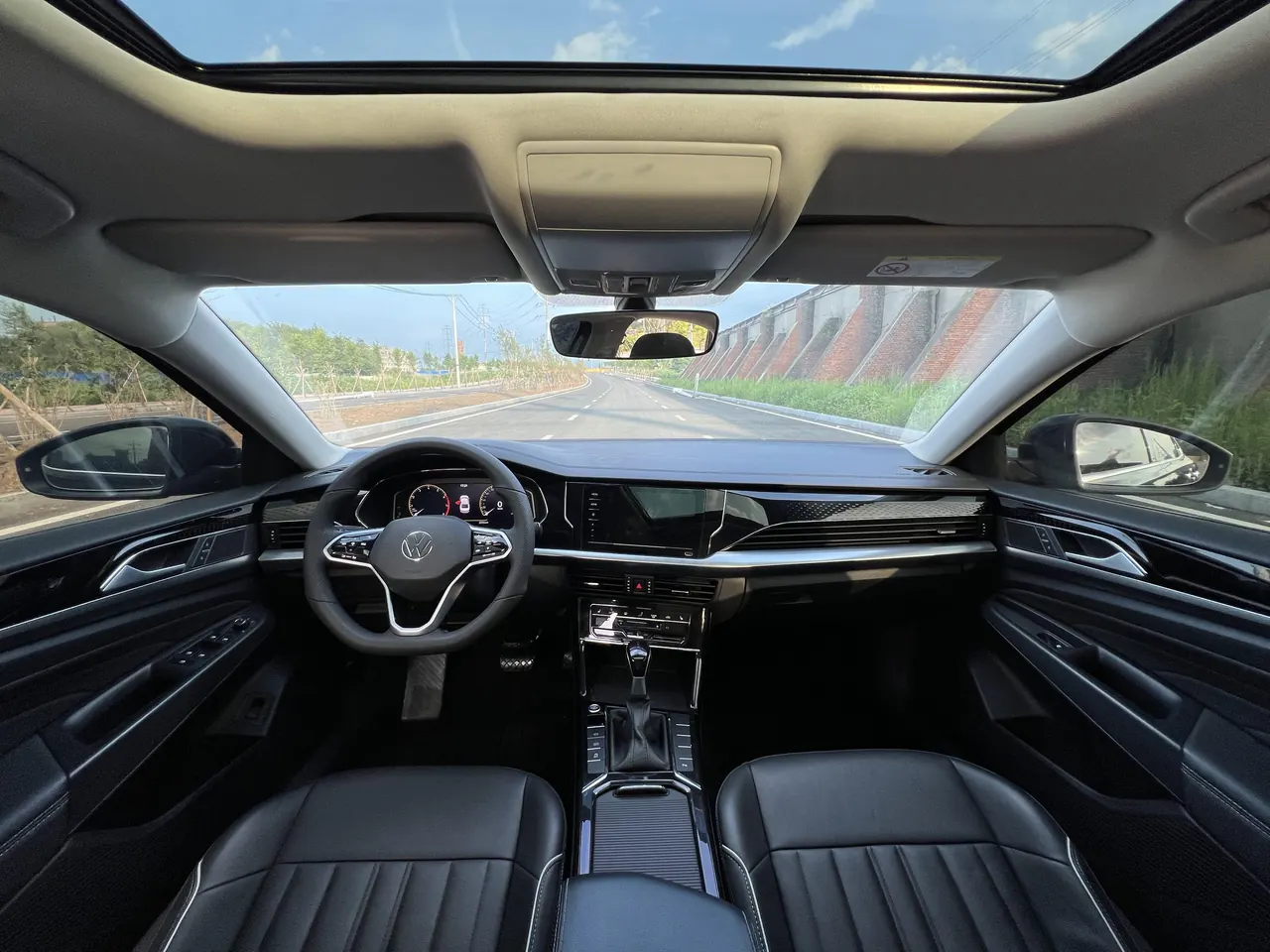 Volkswagen 2023 Passat 1.4TSI 280TSI Elite Edition Automatic 12