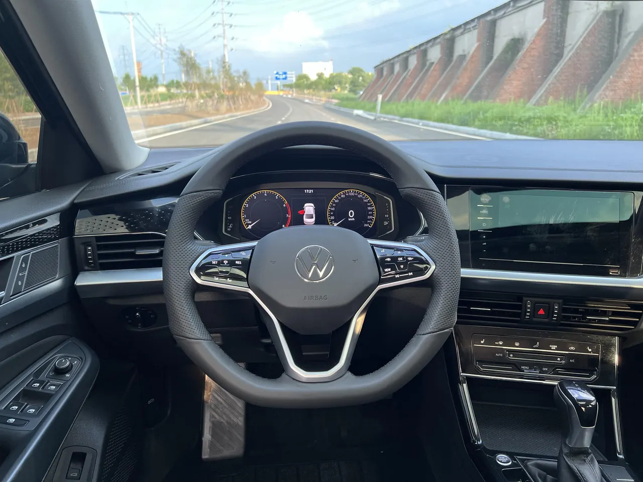 Volkswagen 2023 Passat 1.4TSI 280TSI Elite Edition Automatic 16