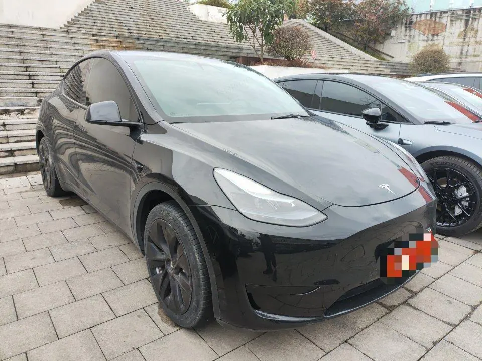 Tesla 2022 Model Y rear-wheel drive version (facelift) automatic gear 2