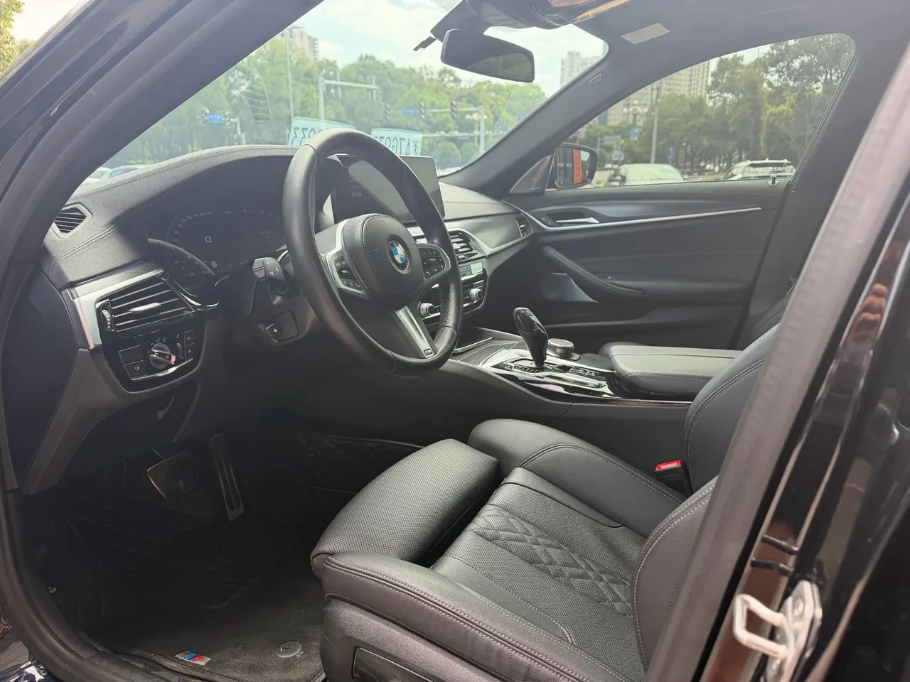 BMW 5 Series (Imported) 2022 530i 2.0T M Sports Suit Automatic Gear 2