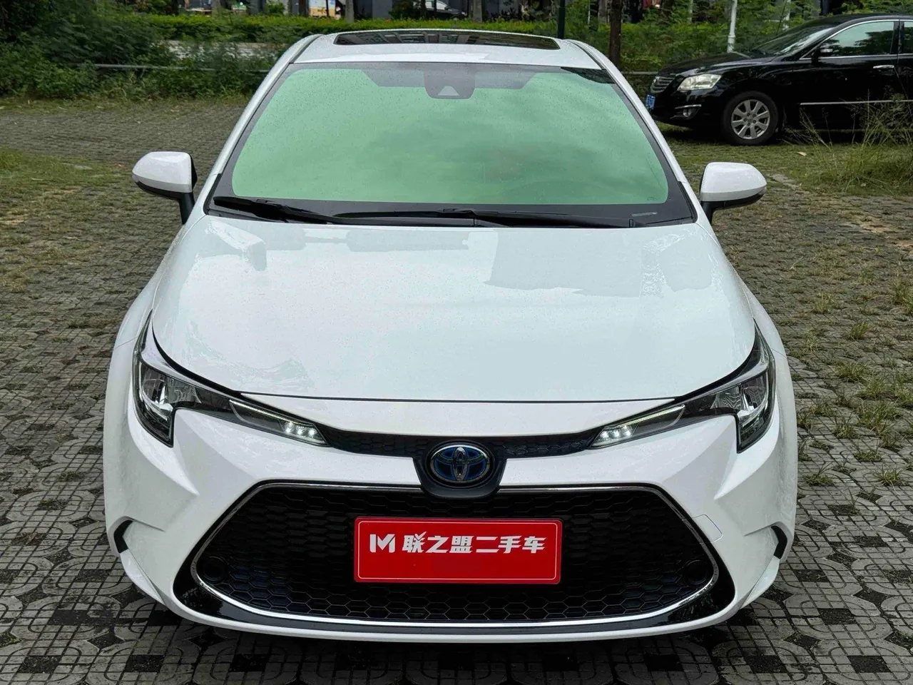 Toyota 2022 Lei Ling Shuangqing 1.8H Stepless Deluxe Edition Automatic Gear 2