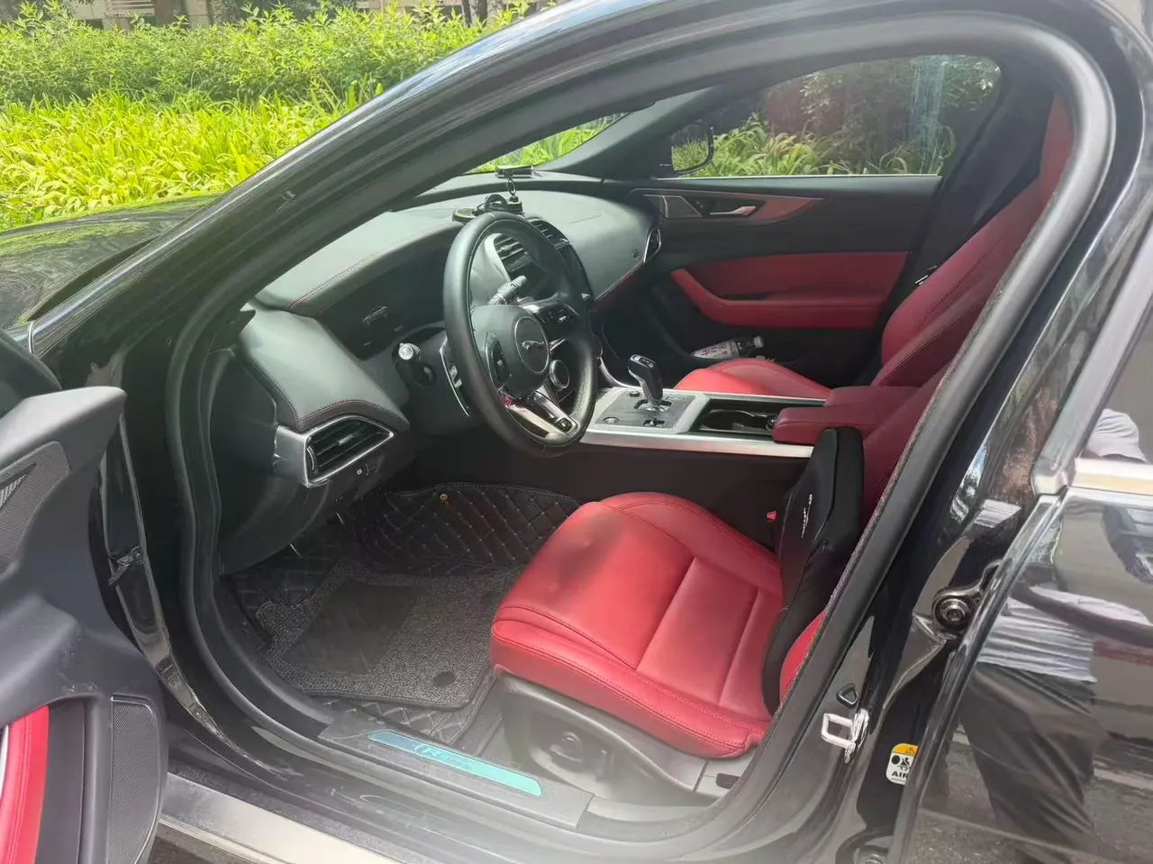 Jaguar 2024 XEL 2.0T 250PS R-DYNAMIC S Enterprising Sports Edition Automatic Gear 2