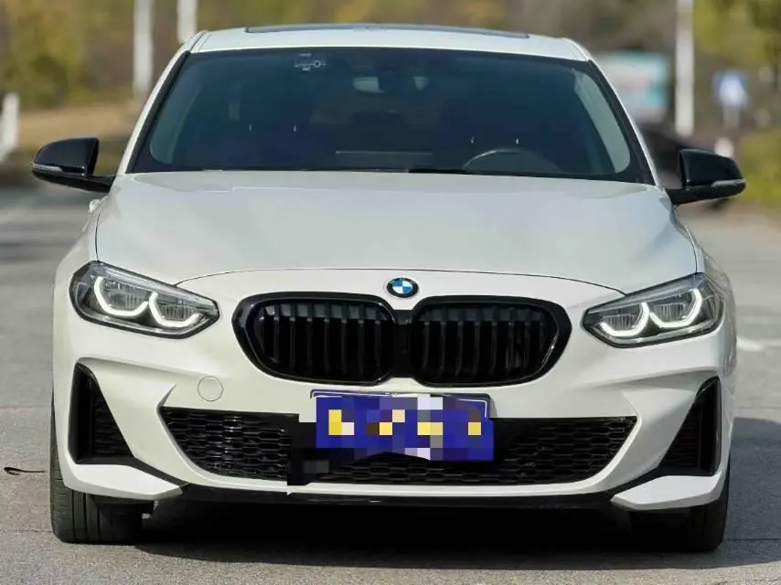 BMW 1 Series 2022 120i 1.5T M Sports Obsidian Night Edition Automatic Gear 2