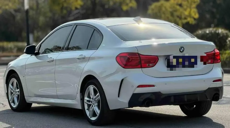 BMW 1 Series 2022 120i 1.5T M Sports Obsidian Night Edition Automatic Gear 6