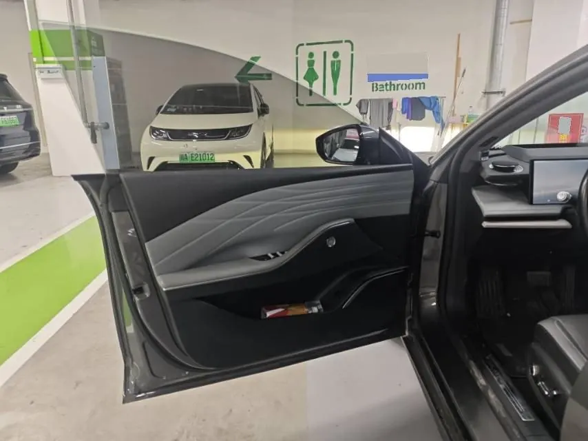 Geely Galaxy 2024 E 8 665km Starship Sailing Edition Automatic Gear 4