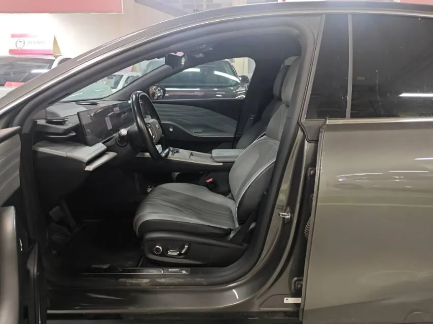 Geely Galaxy 2024 E 8 665km Starship Sailing Edition Automatic Gear 5
