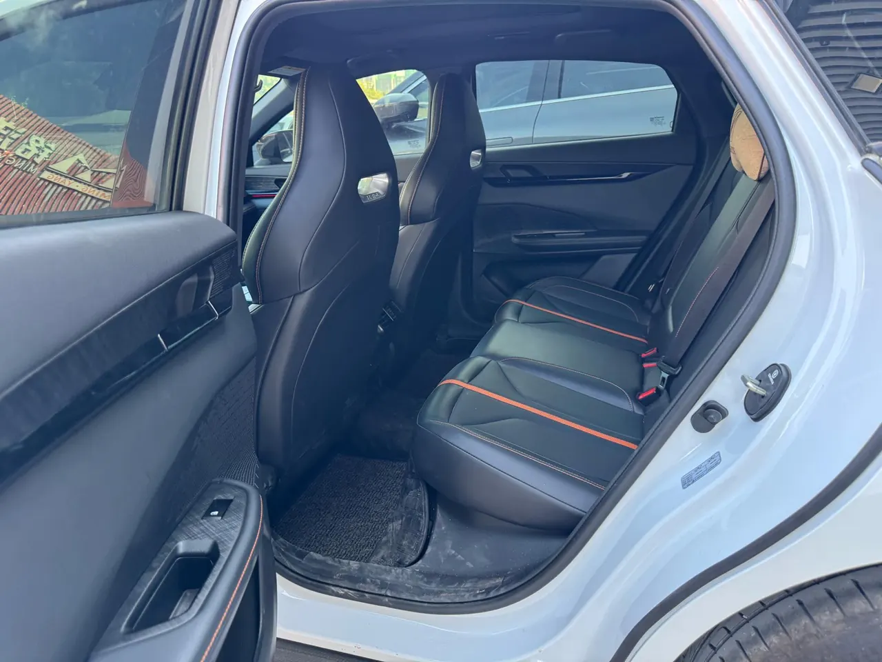 ChangAn 2024 UNI-V 1.5T Prestige Automatic 5