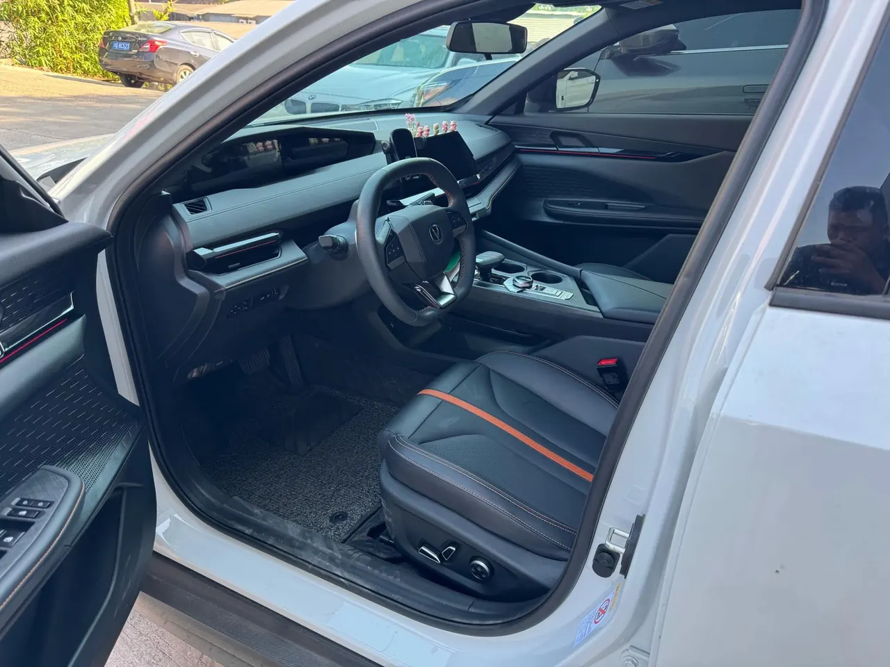 ChangAn 2024 UNI-V 1.5T Prestige Automatic 6