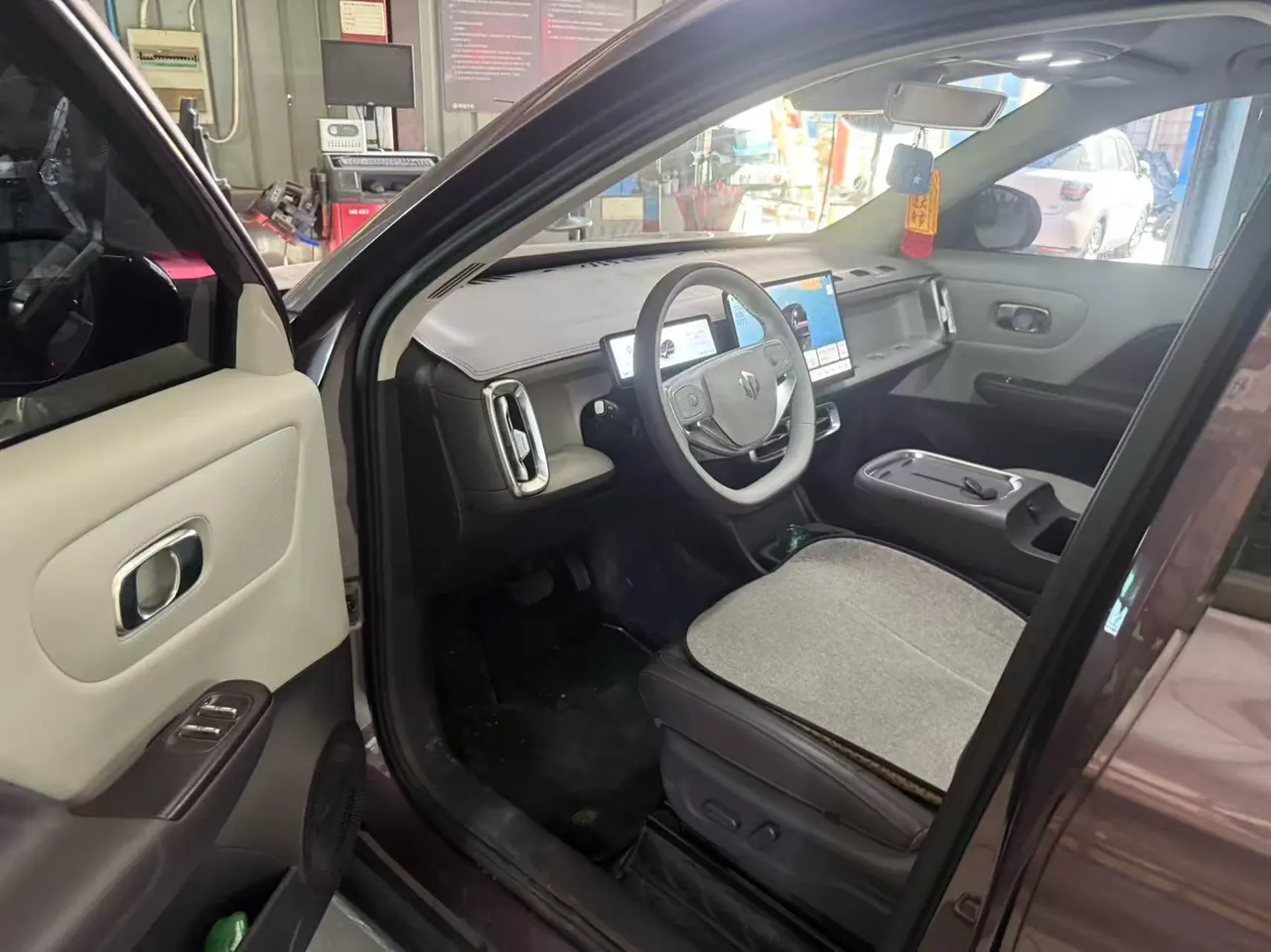 Leapmotor 2025 B 10 510 Enjoy Smart Driving Edition Automatic Gear 4
