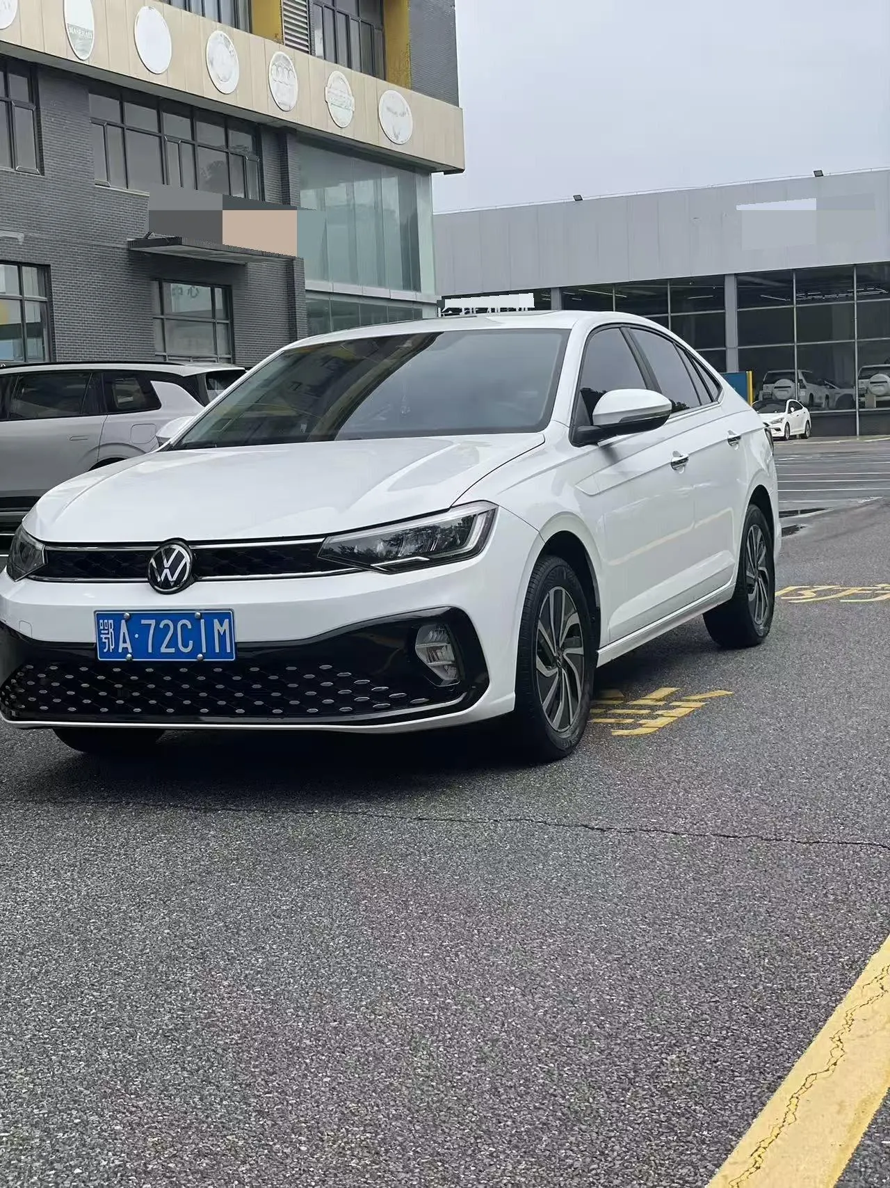Volkswagen 2023 Lavida New 1.5 New Wish Edition Automatic Gear - View 1