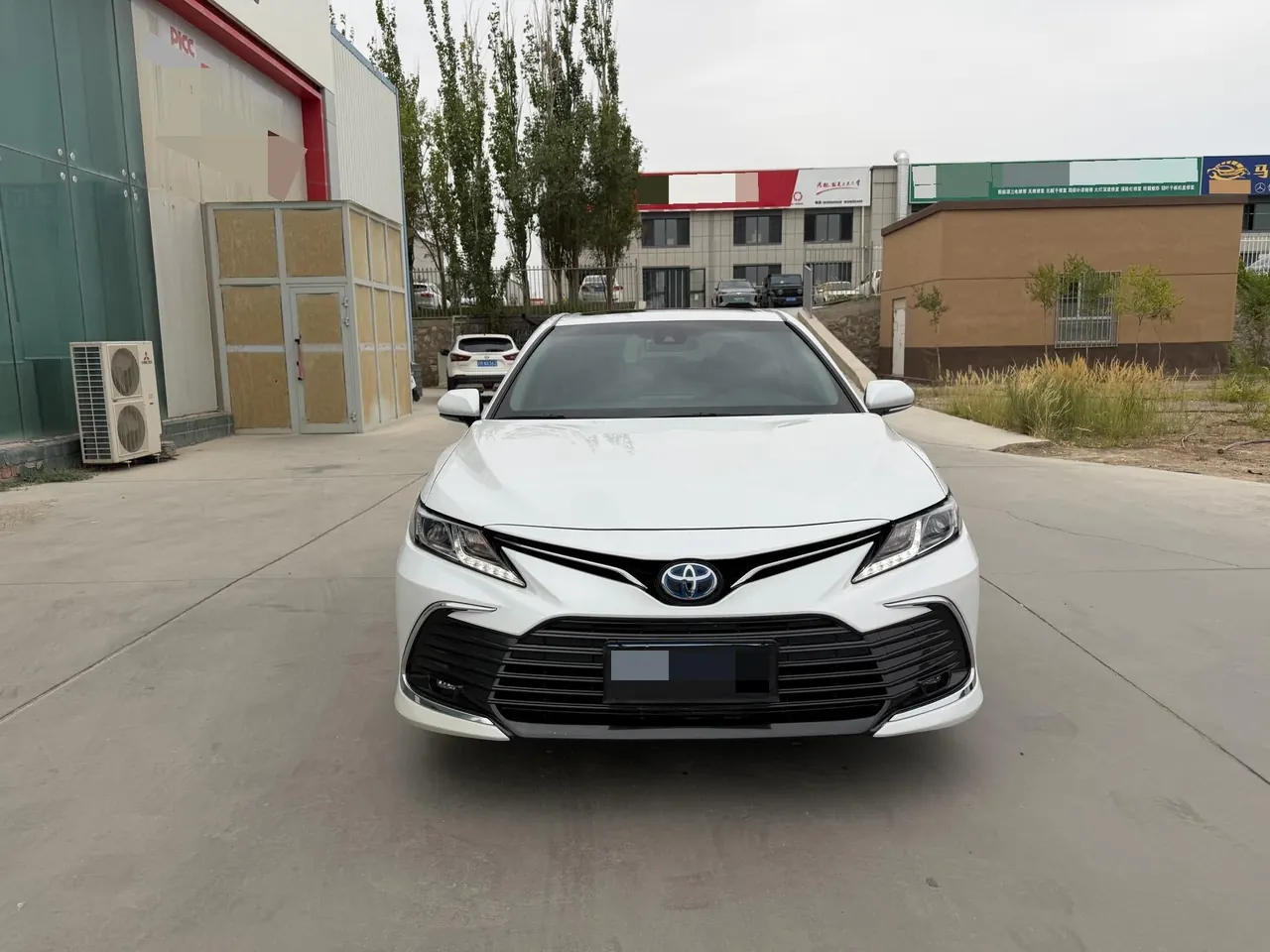 Toyota 2023 Camry Dual Engine 2.5HGVP Stepless Leading Edition Automatic Gear 2