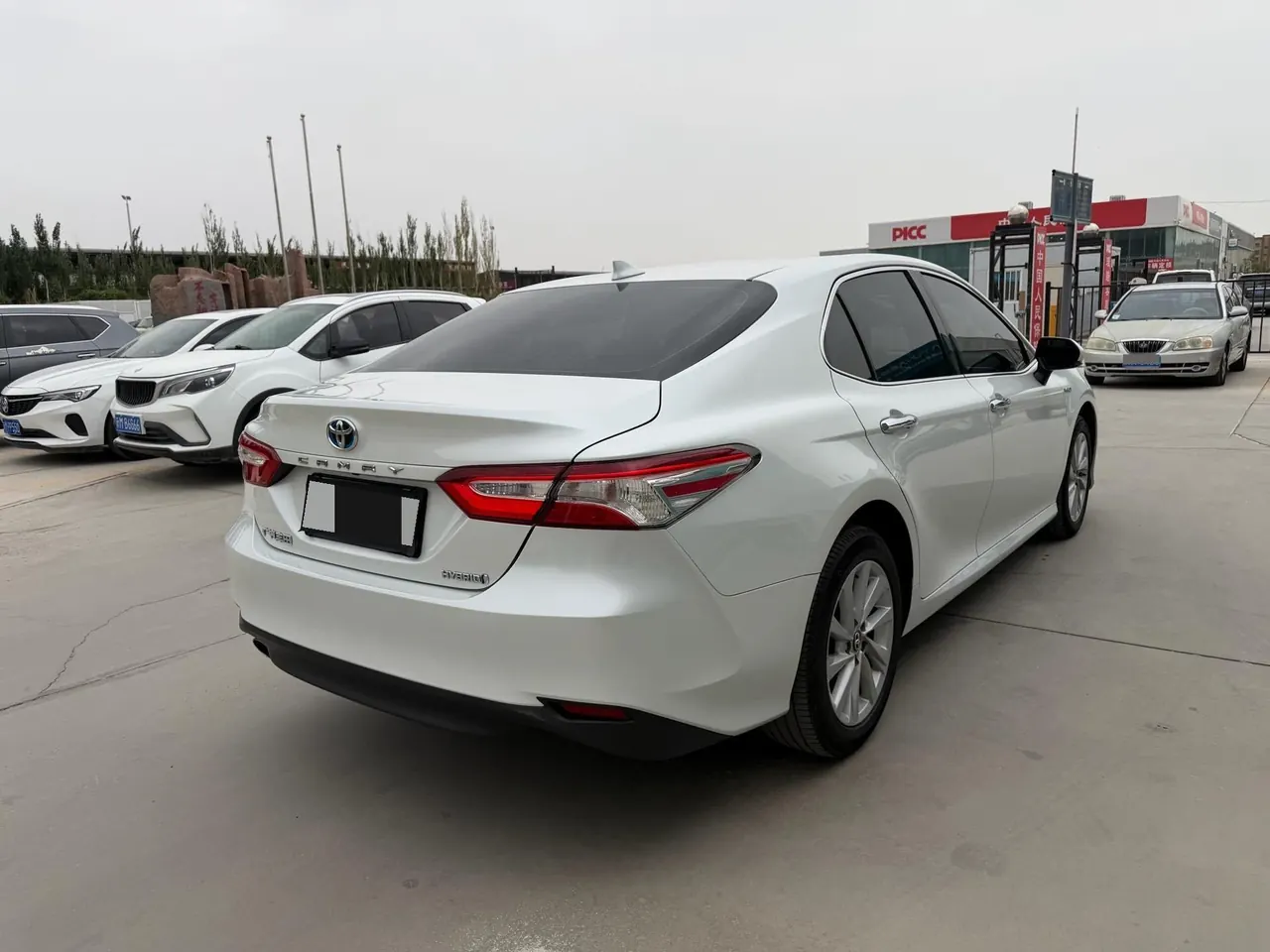 Toyota 2023 Camry Dual Engine 2.5HGVP Stepless Leading Edition Automatic Gear 8