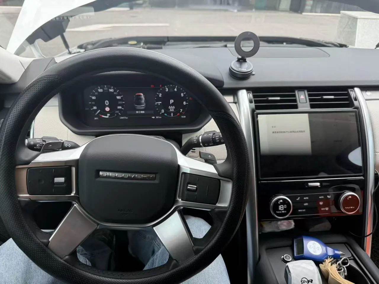 Land Rover Discovery (Imported) 2024 Discovery 5 48V 3.0T 360PS Dynamic SE Automatic Gear 4