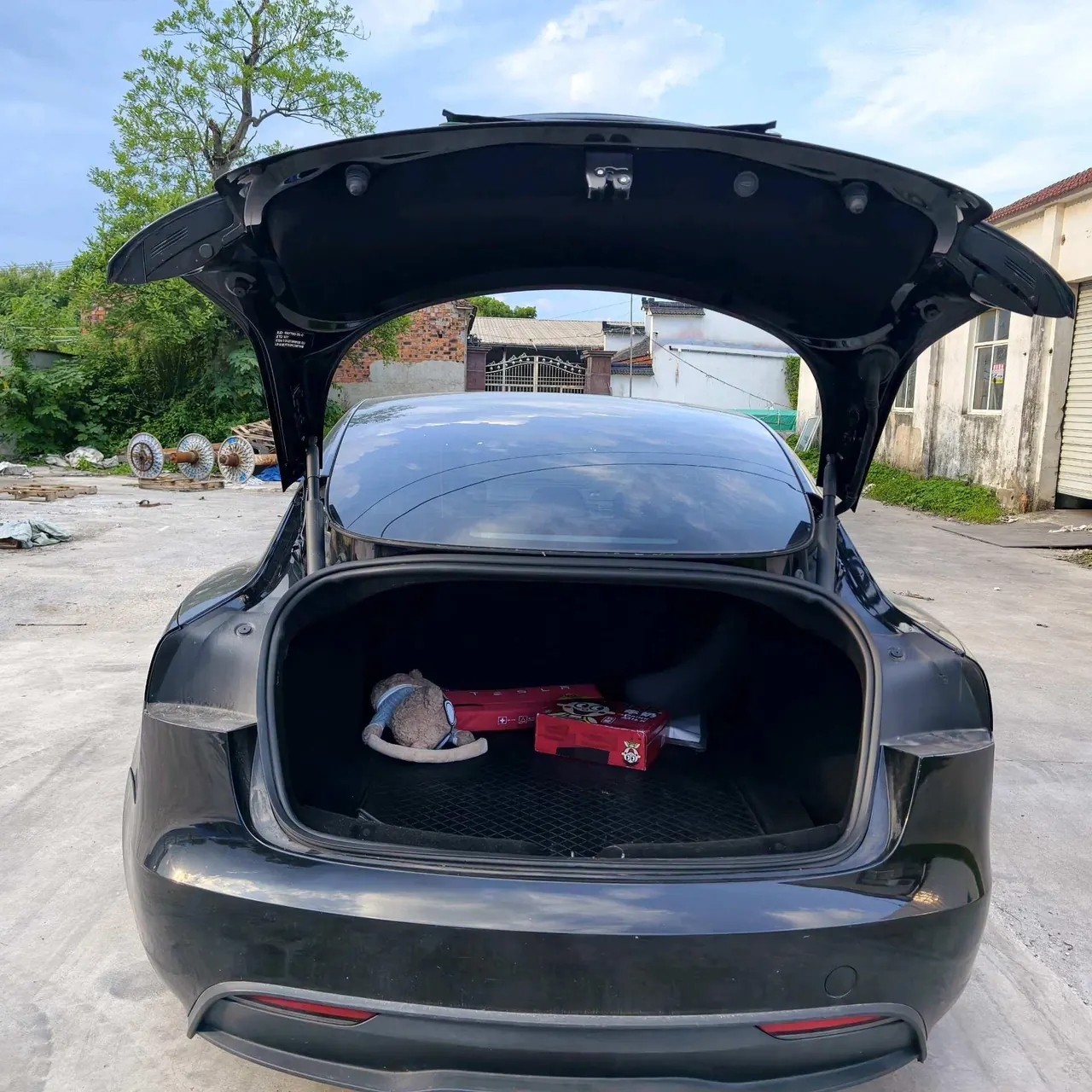 Tesla 2023 Model 3 Rejuvenation Edition Rear Wheel Drive Automatic Transmission 12