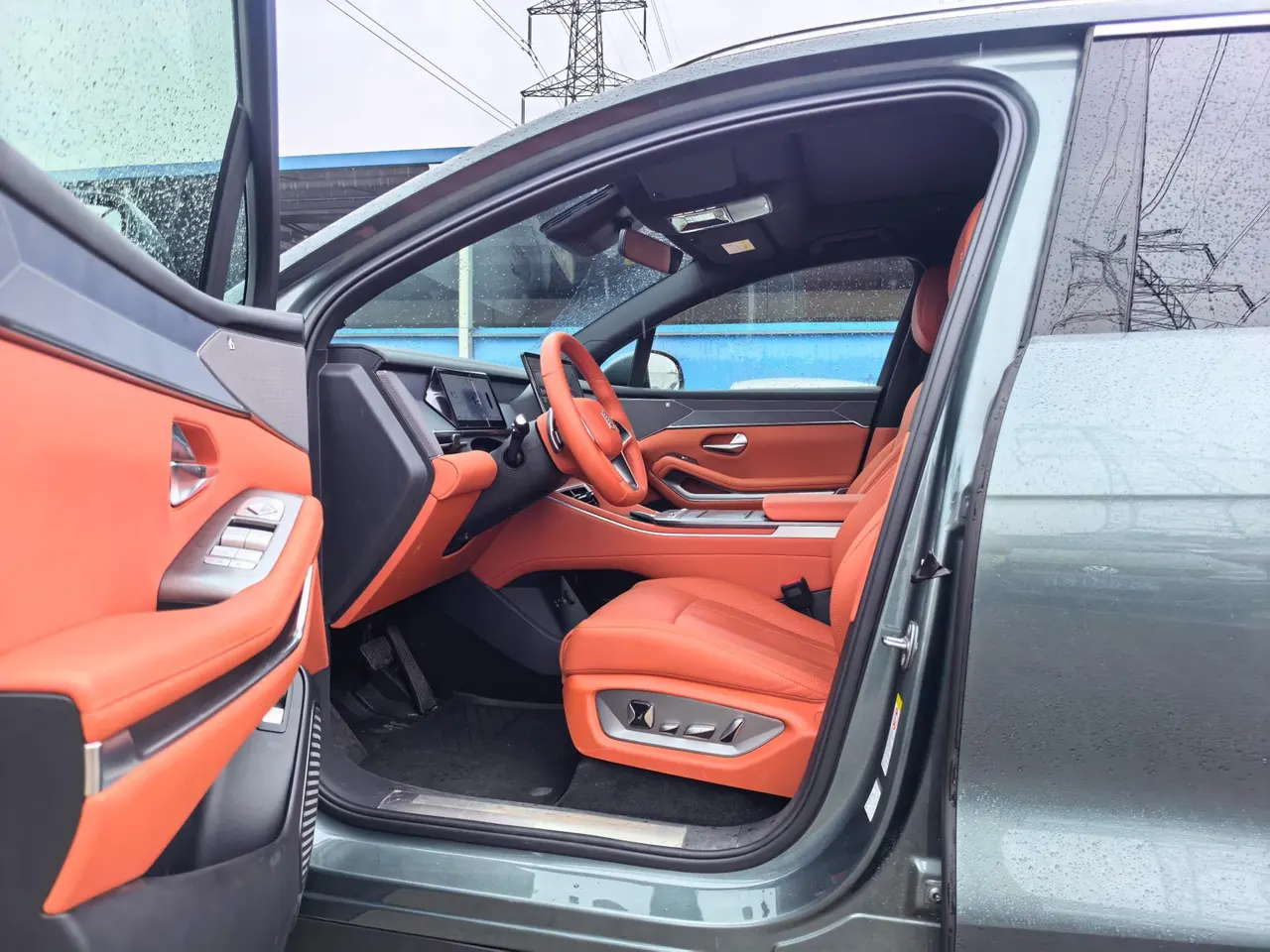 BYD 2025 Tang L DM 1.5T stepless 175KM unmanned aerial vehicle player version automatic gear 2