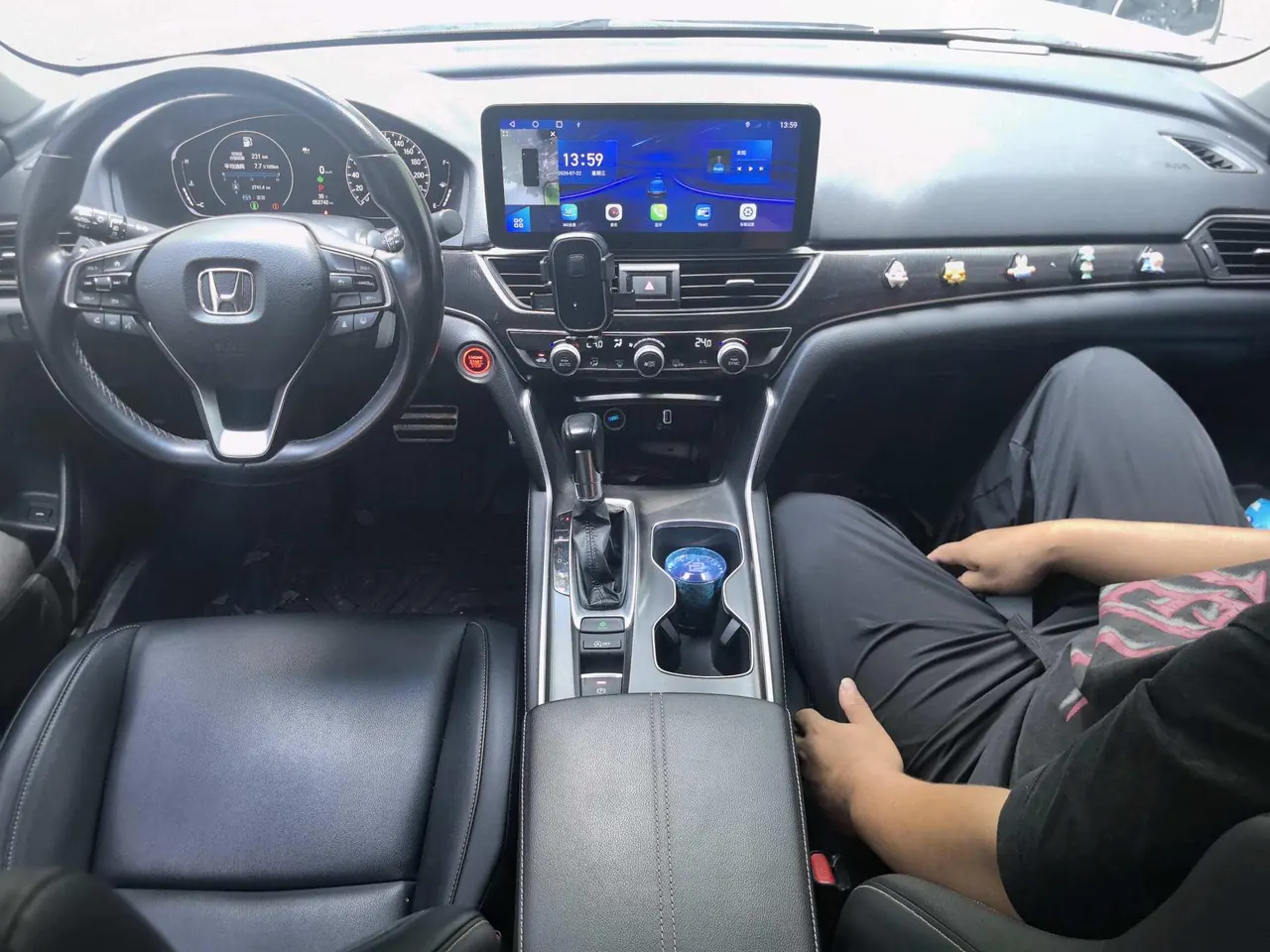 Honda 2022 10th Generation Accord 1.5T Stepless 260TURBO Magic Night Premium Edition Automatic Gear 6