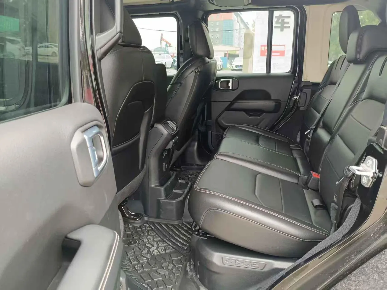 Jeep herdsman New Energy (Imported) 2021 herdsman 4xe 2.0T Sahara Automatic 6