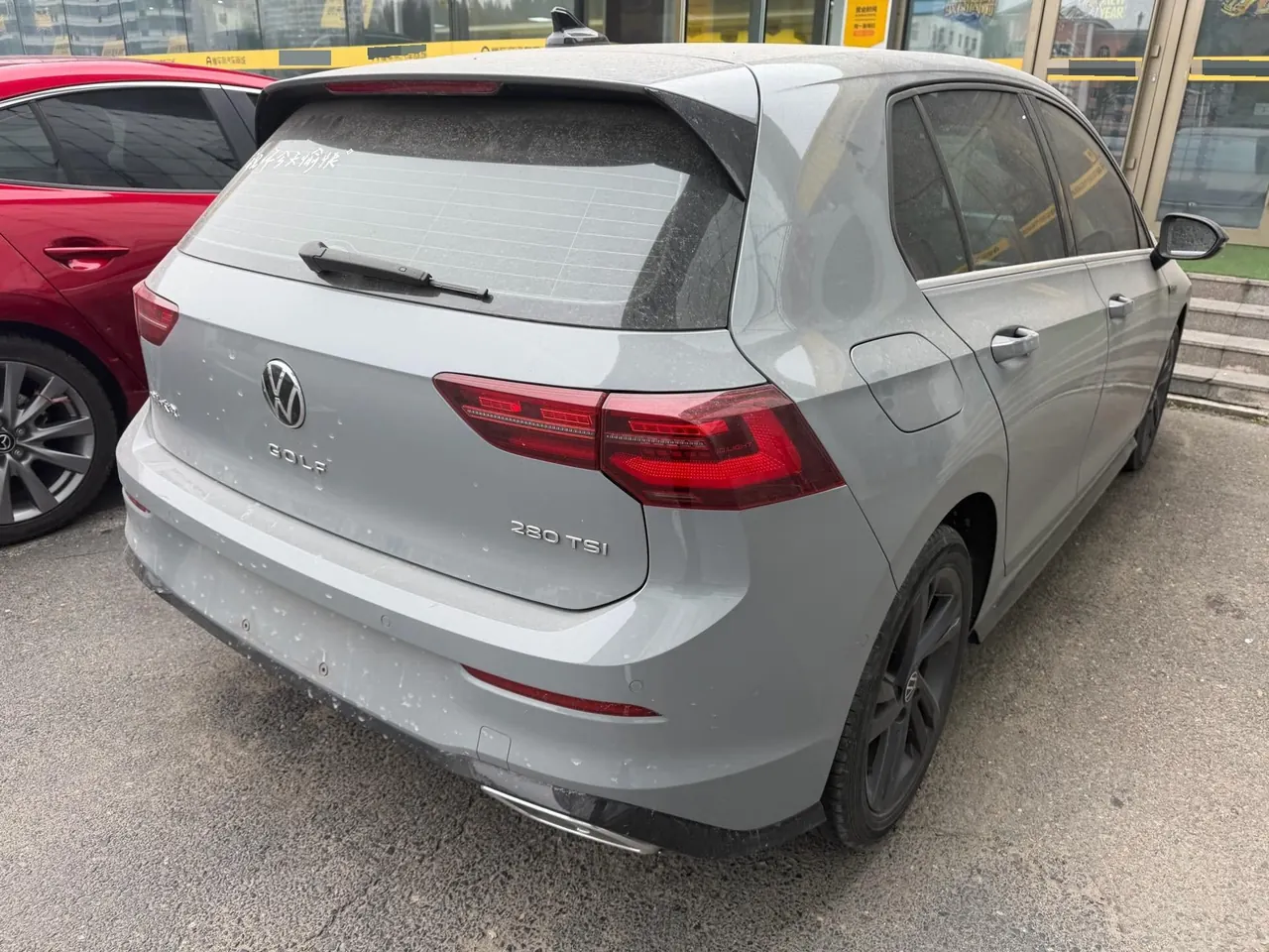 Volkswagen 2023 Golf 8 R-Line 1.4TSI 280TSI Lite Automatic 4
