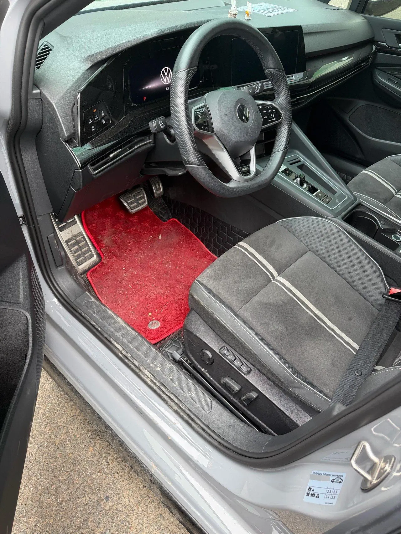 Volkswagen 2023 Golf 8 R-Line 1.4TSI 280TSI Lite Automatic 7