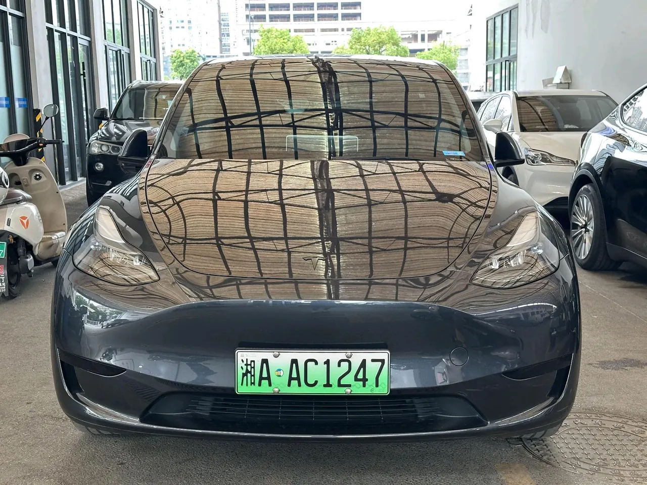 Tesla 2024 Model Y rear-wheel drive version automatic transmission 2