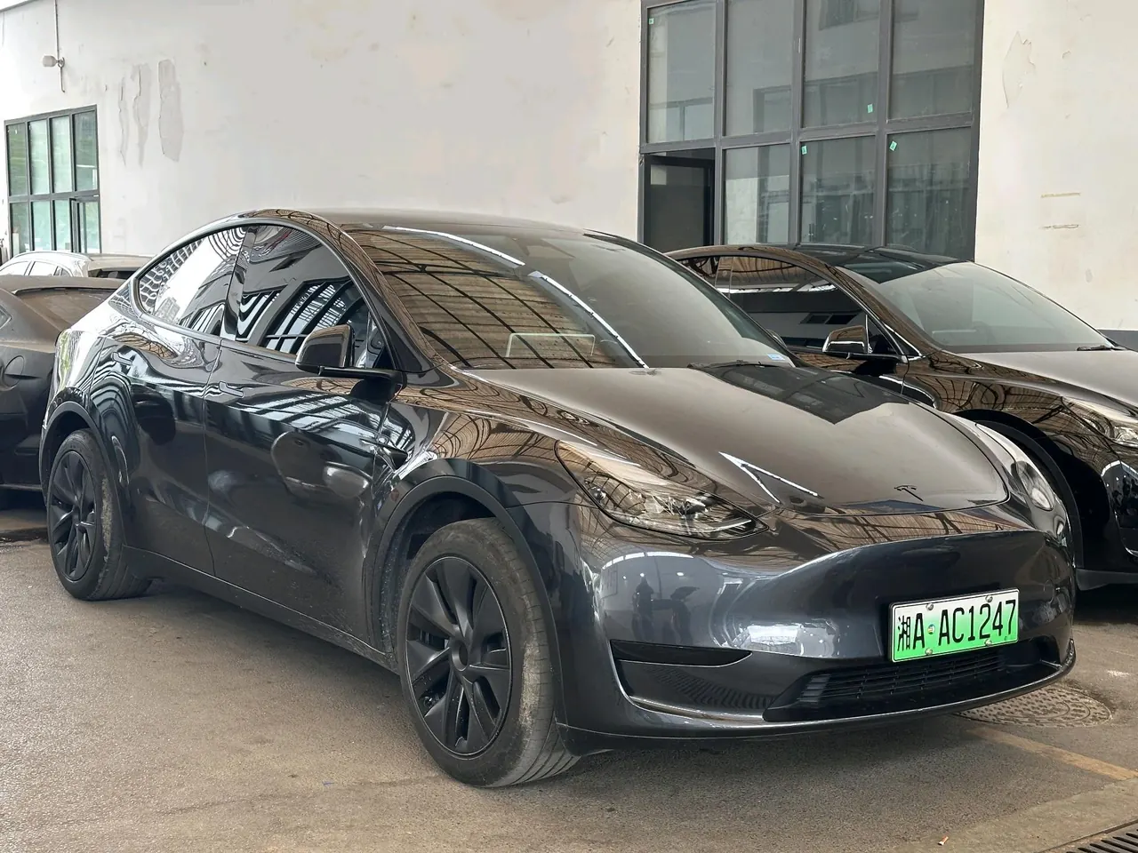 Tesla 2024 Model Y rear-wheel drive version automatic transmission 3