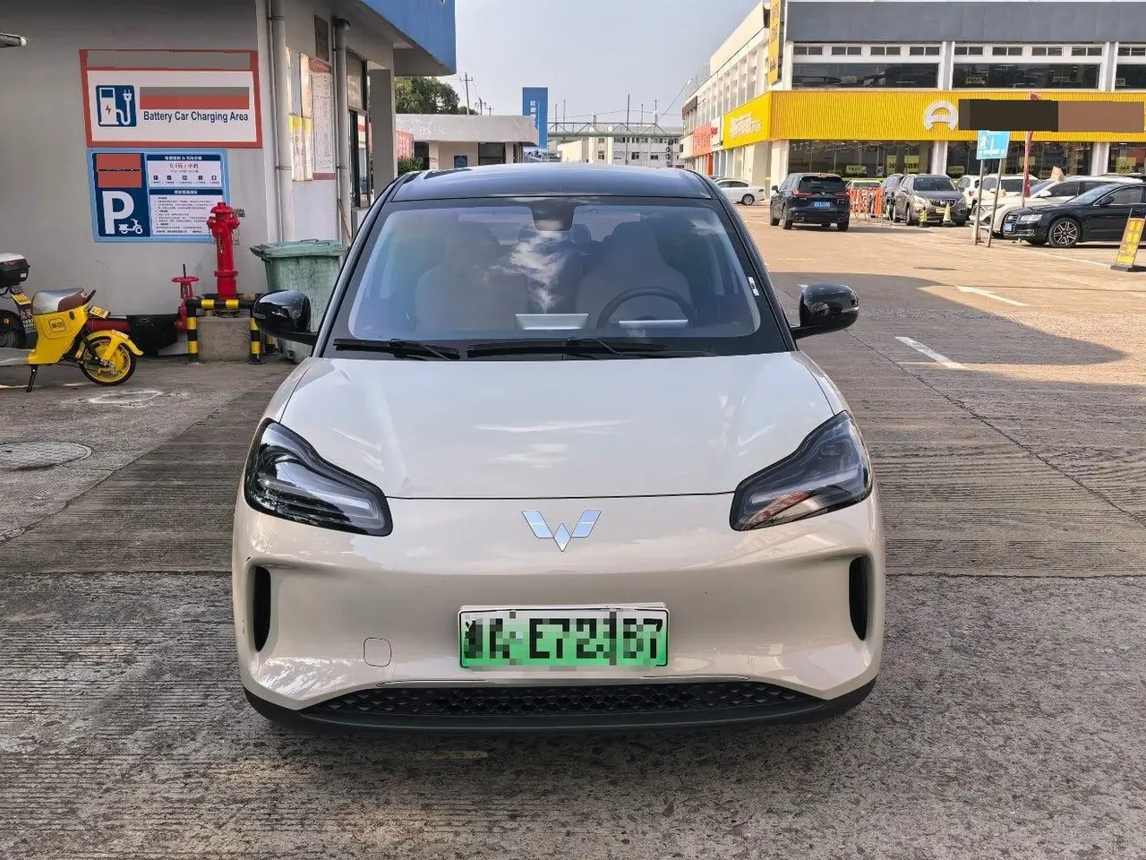 WuLing 2024 Plantronics PLUS 510km Five-seat Edition Automatic Gear 2