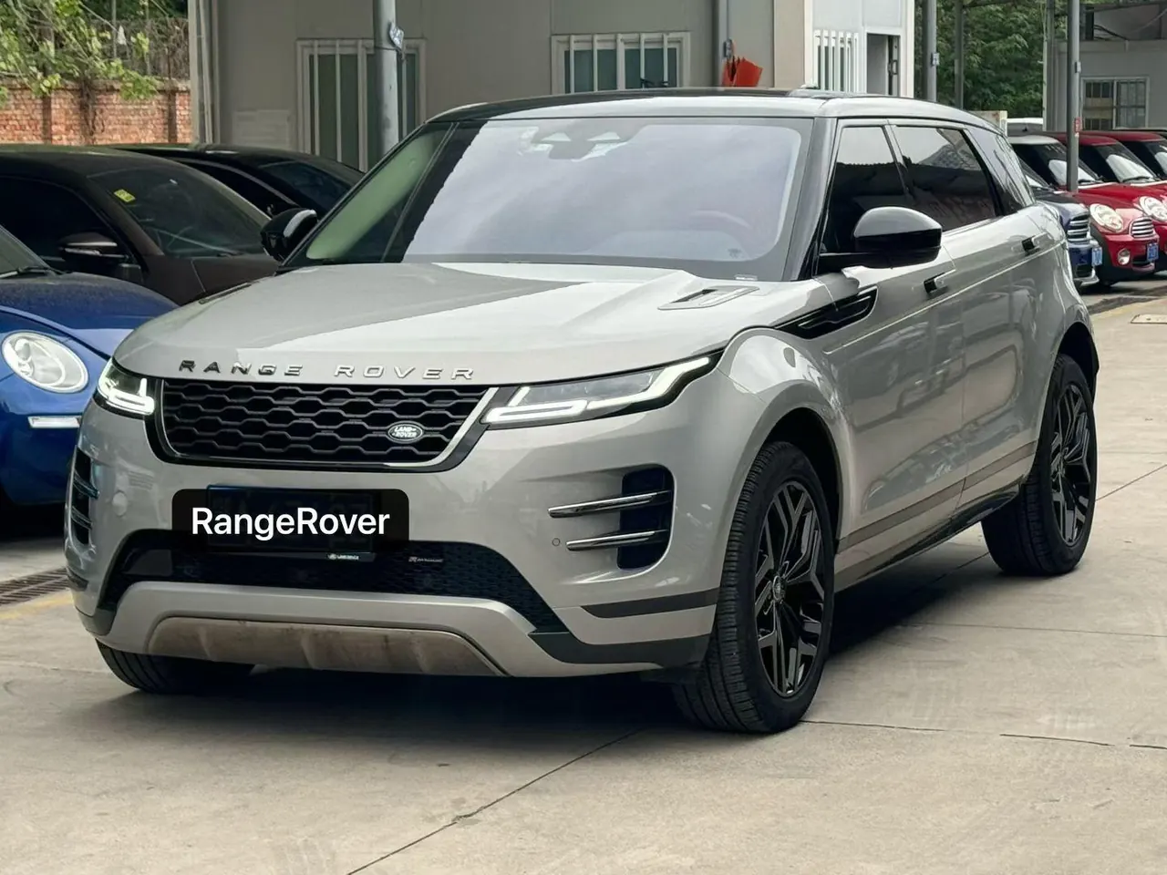 Land Rover 2022 Range Rover Aurora L 48V 2.0T 249PS R-Dynamic Deluxe Automatic Gear - View 1