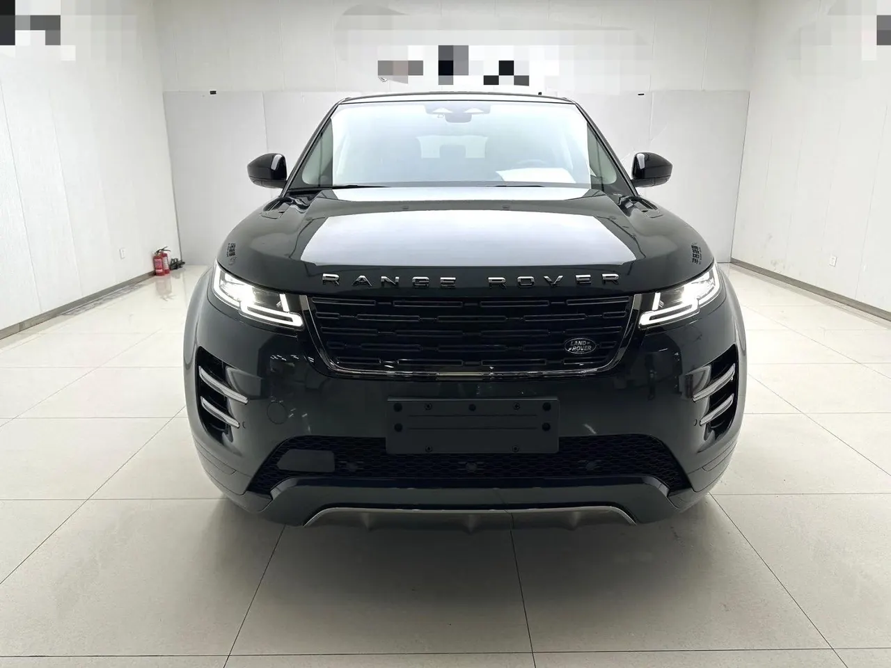 Land Rover 2024 evoque L 48V 2.0T 249PS automatic gear 2