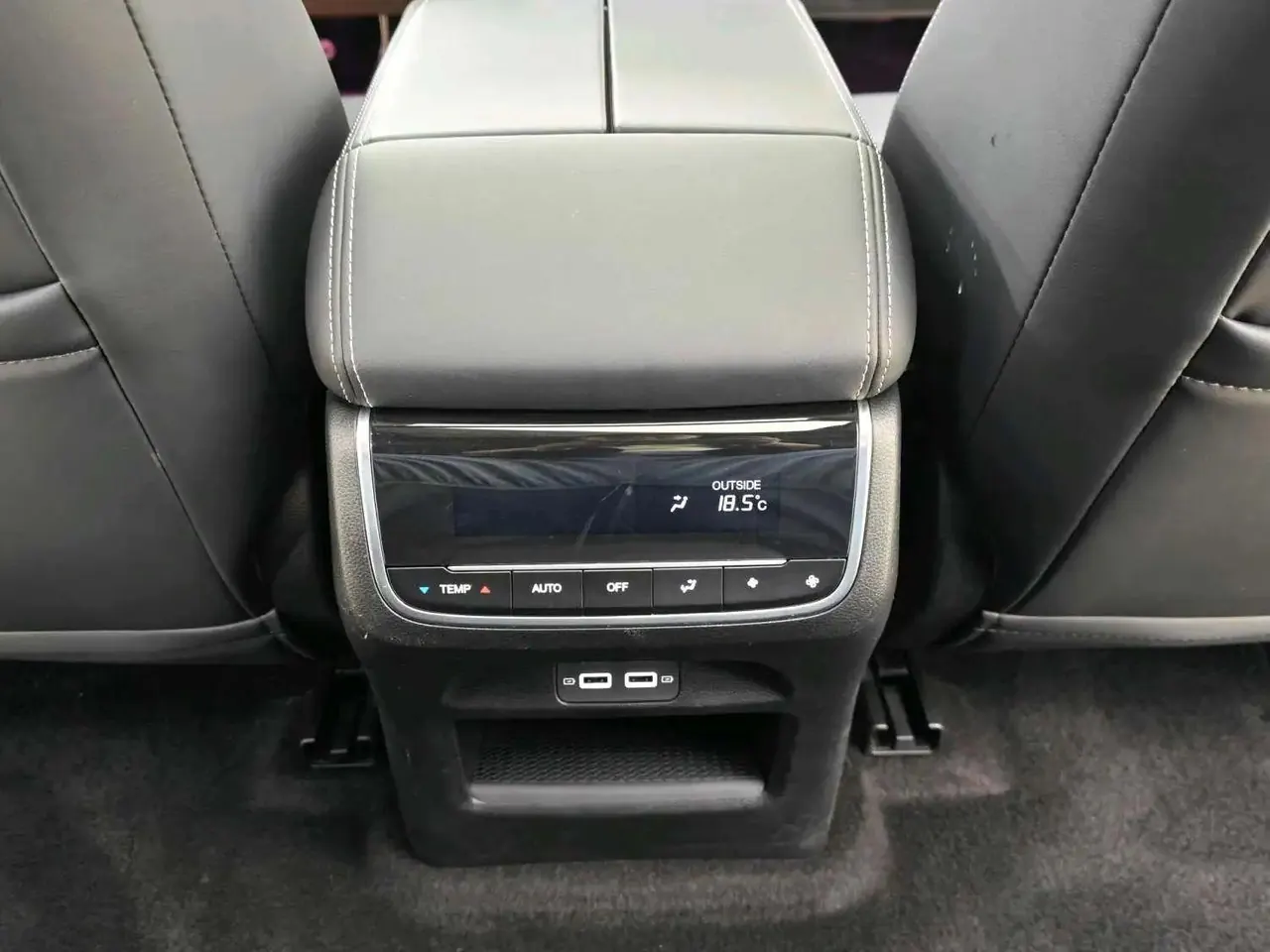Chuanqi 2022 GS8 2.0TGDI Two-Drive Deluxe Zhilian Edition Seven-seat Automatic Gear 9