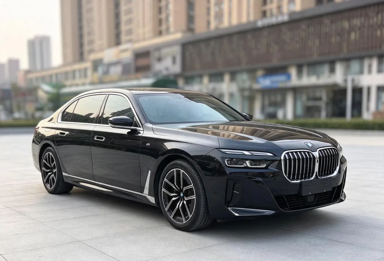BMW 7 Series (Imported) 2023 735Li 48V 3.0T M Sports Suit Automatic Gear 4