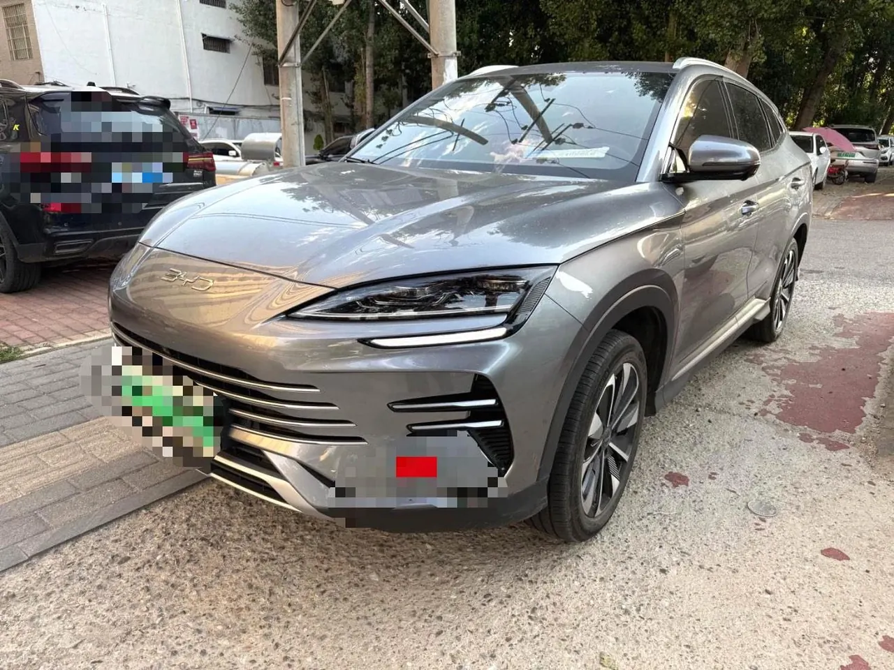 BYD Song PLUS New Energy 2025 Song PLUS DM-i 1.5 Stepless 112KM Honorable Automatic Gear - View 1