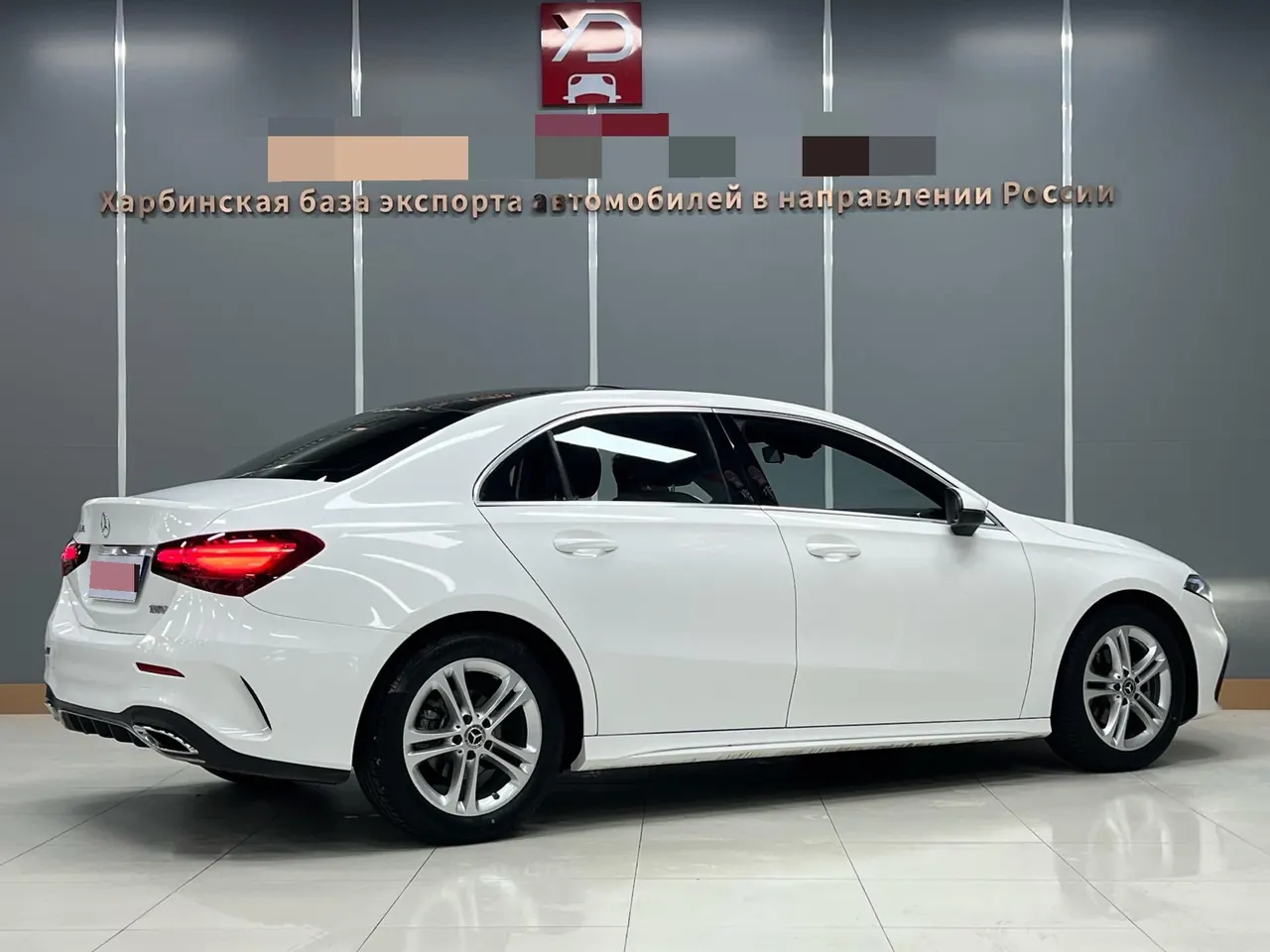 Mercedes Benz Class A 2023 A 180 L 1.3T automatic gear 4