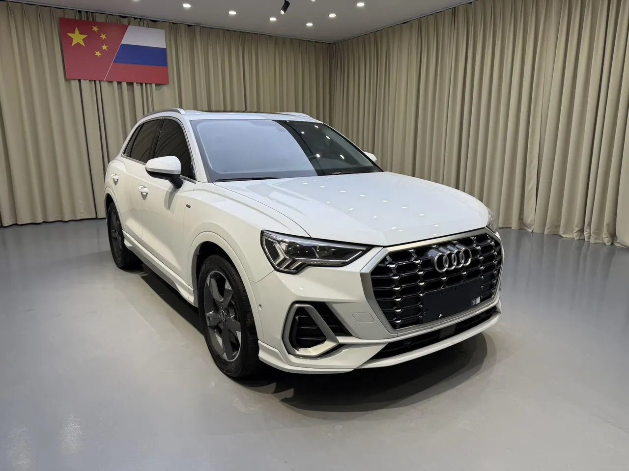 Audi 2023 Q3 1.4TFSI 35TFSI Fashion Dynamic Automatic 3