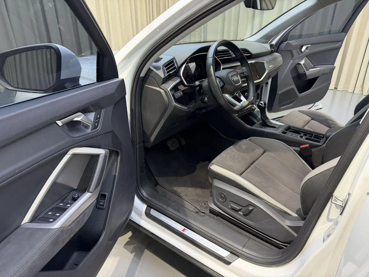 Audi 2023 Q3 1.4TFSI 35TFSI Fashion Dynamic Automatic 7