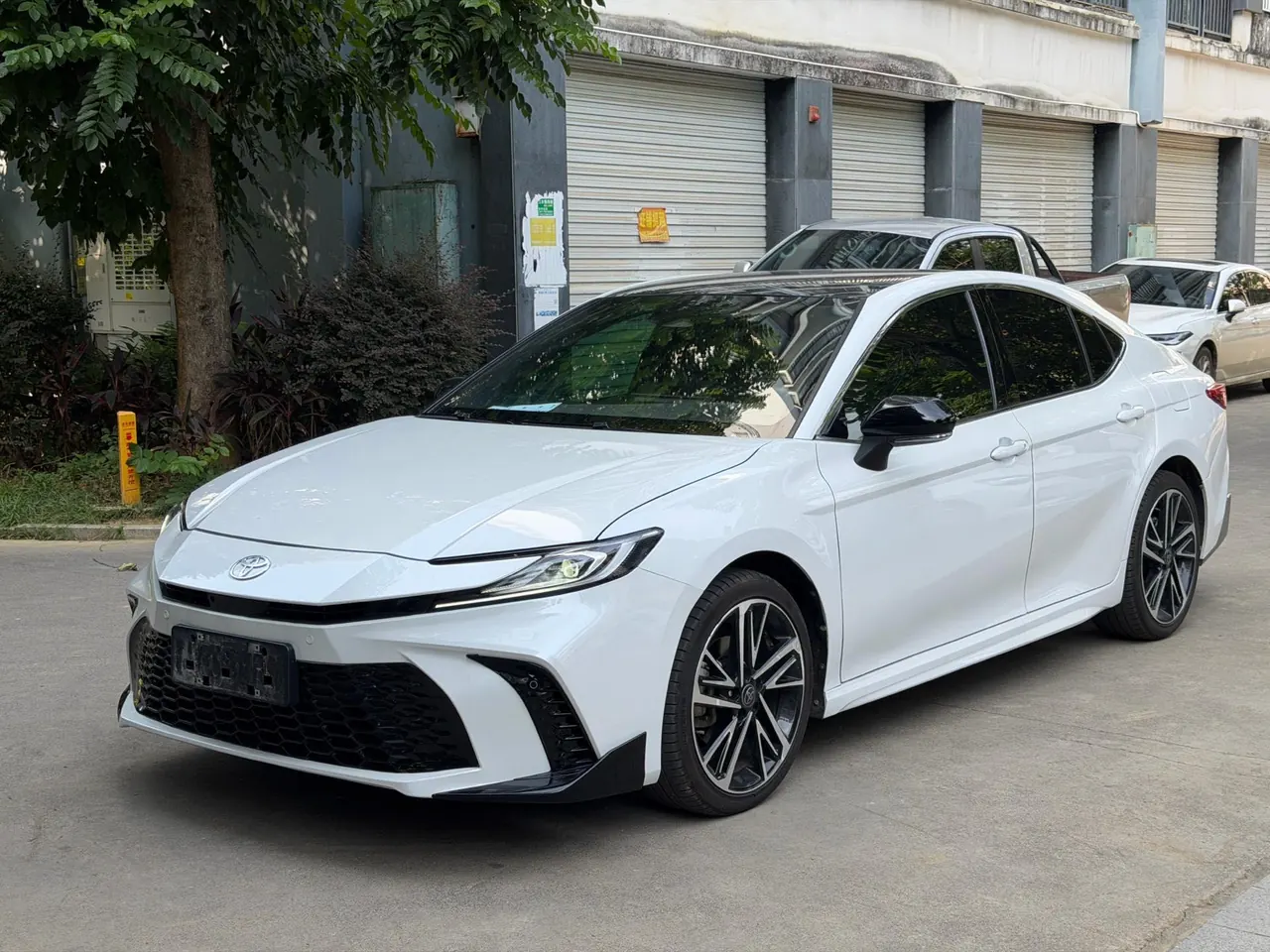 Toyota 2024 Camry Dual Engine 2.0HXS CVT Sport PLUS Edition Automatic Transmission - View 1