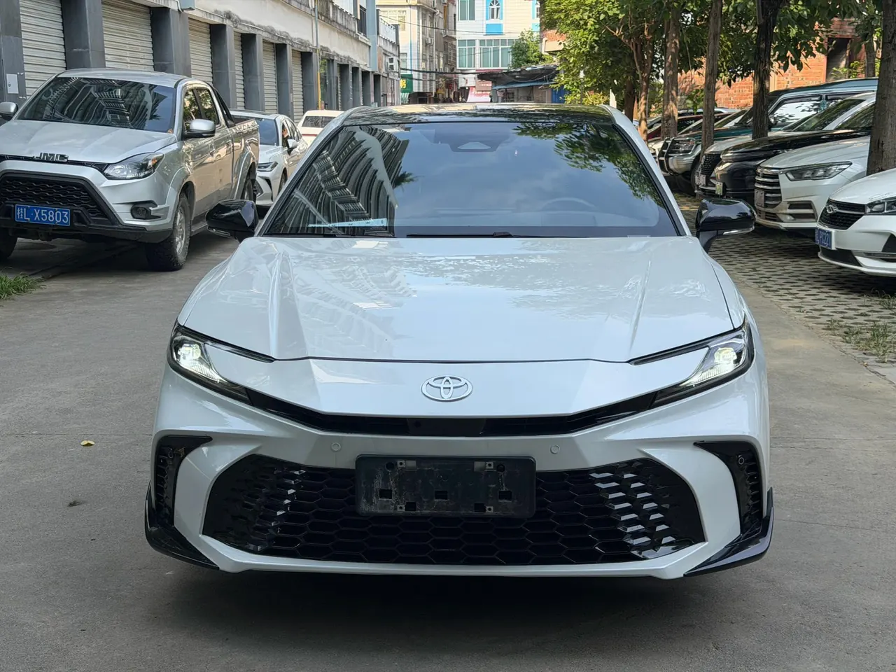 Toyota 2024 Camry Dual Engine 2.0HXS CVT Sport PLUS Edition Automatic Transmission 2