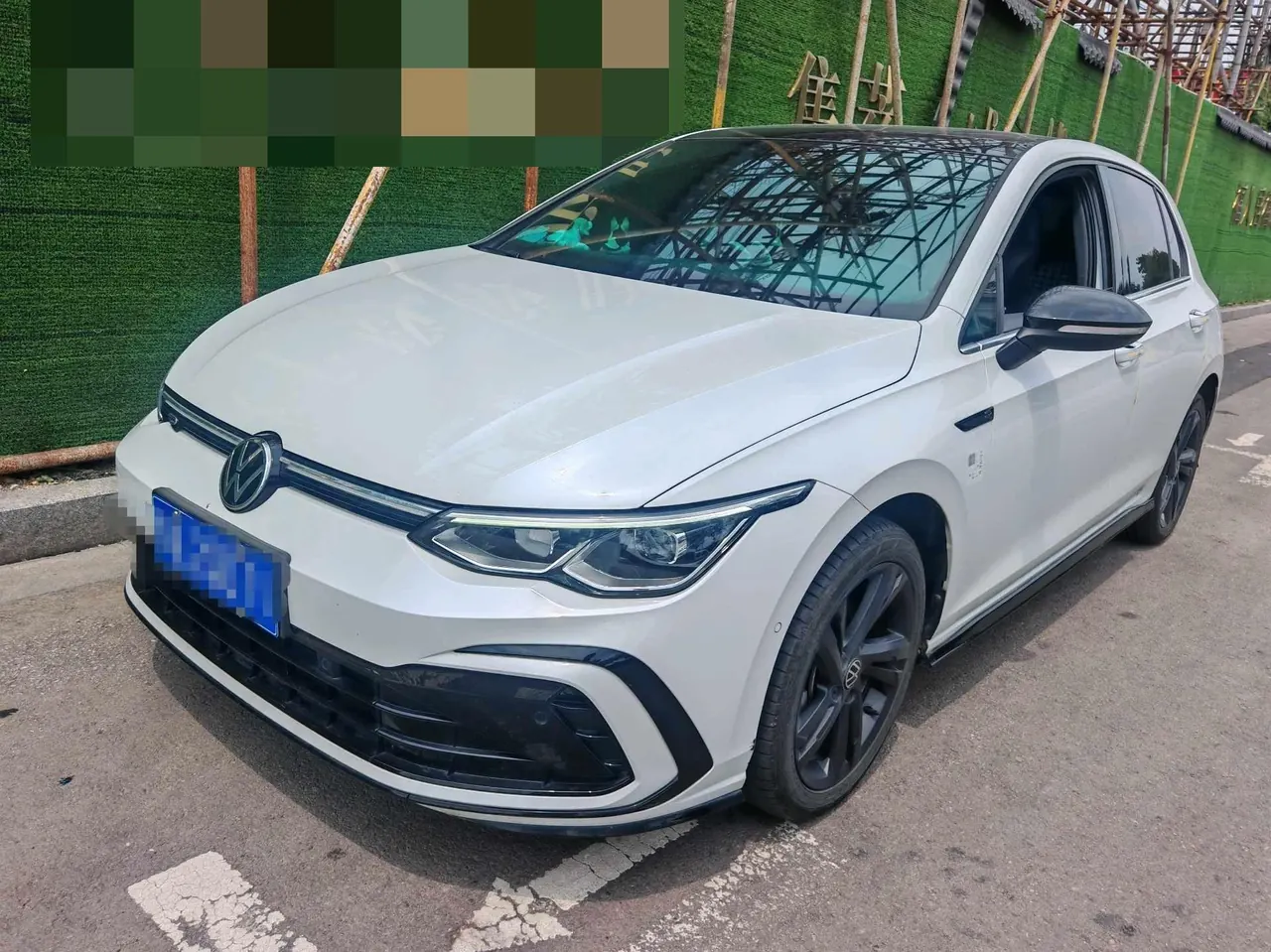 Volkswagen 2023 Golf 8 R-Line 1.4TSI 280TSI Lite (Modified) Automatic Gear - View 1