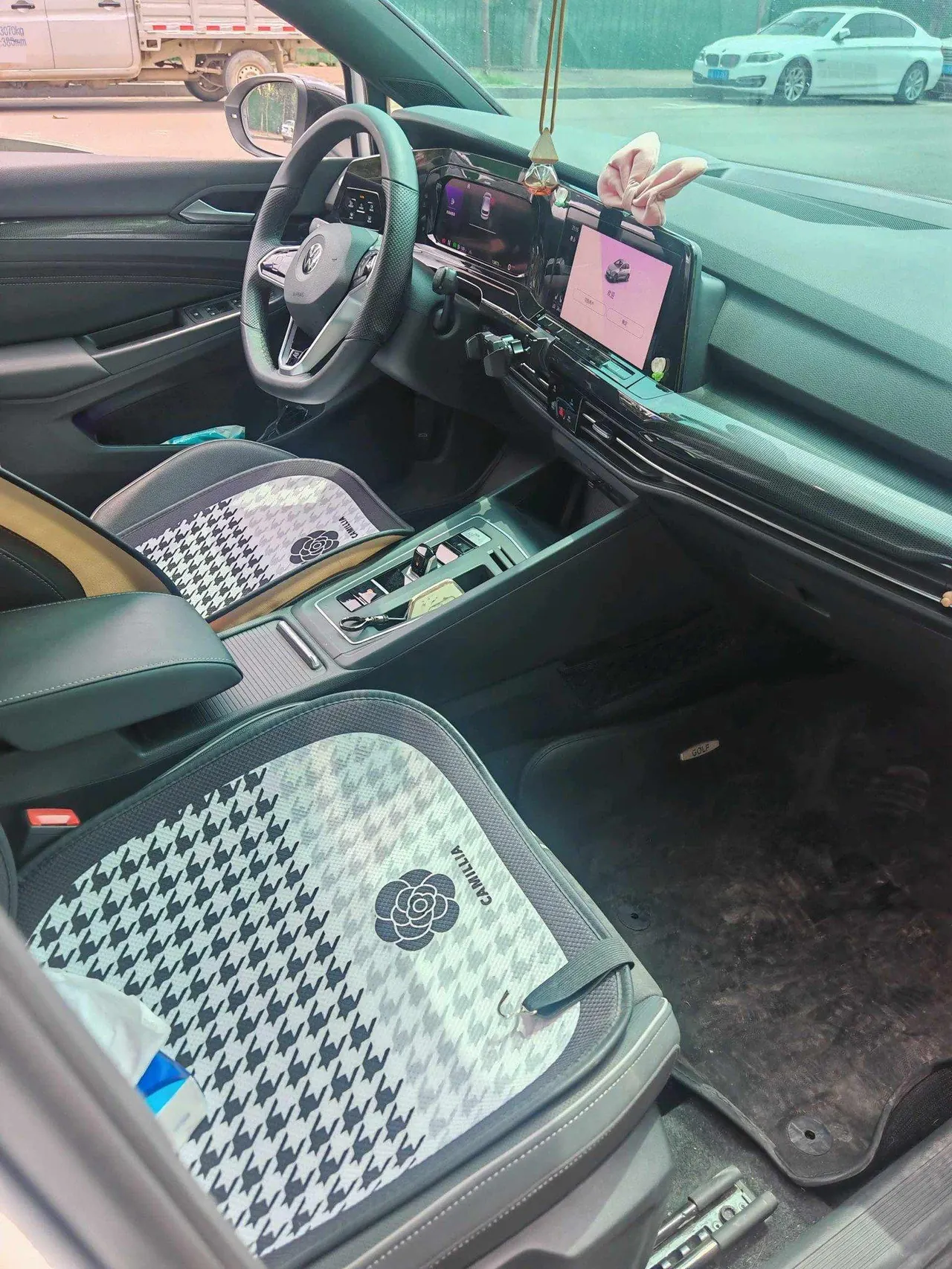 Volkswagen 2023 Golf 8 R-Line 1.4TSI 280TSI Lite (Modified) Automatic Gear 5