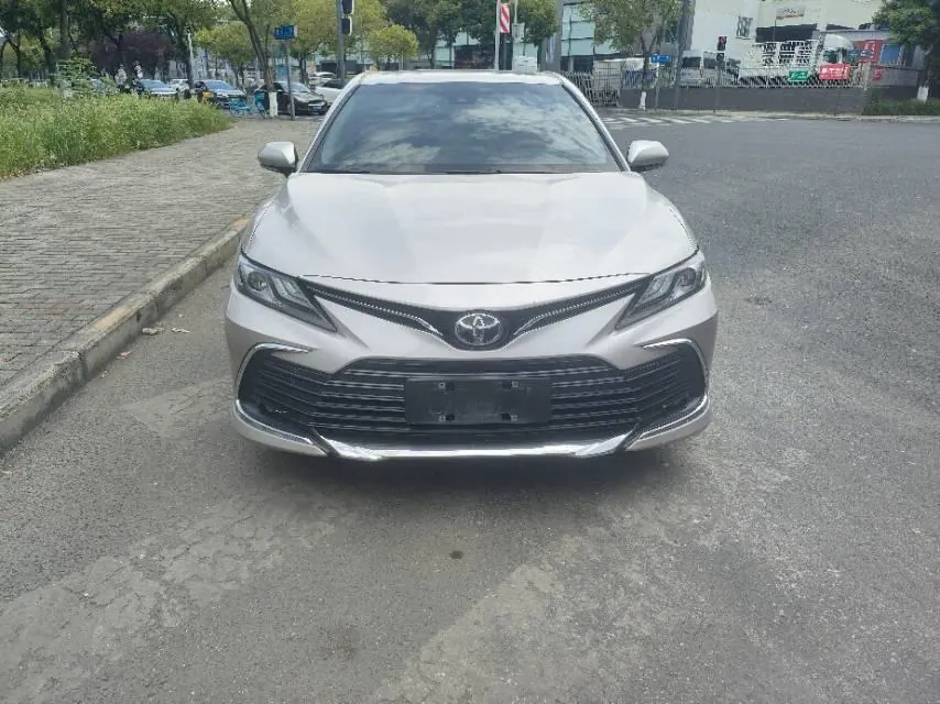Toyota 2023 Camry 2.0G Stepless Deluxe Edition Automatic Gear 2