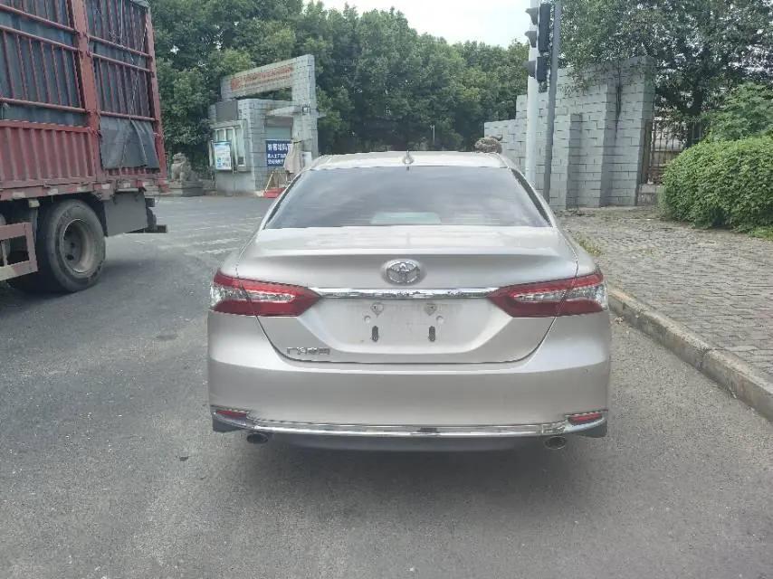 Toyota 2023 Camry 2.0G Stepless Deluxe Edition Automatic Gear 4