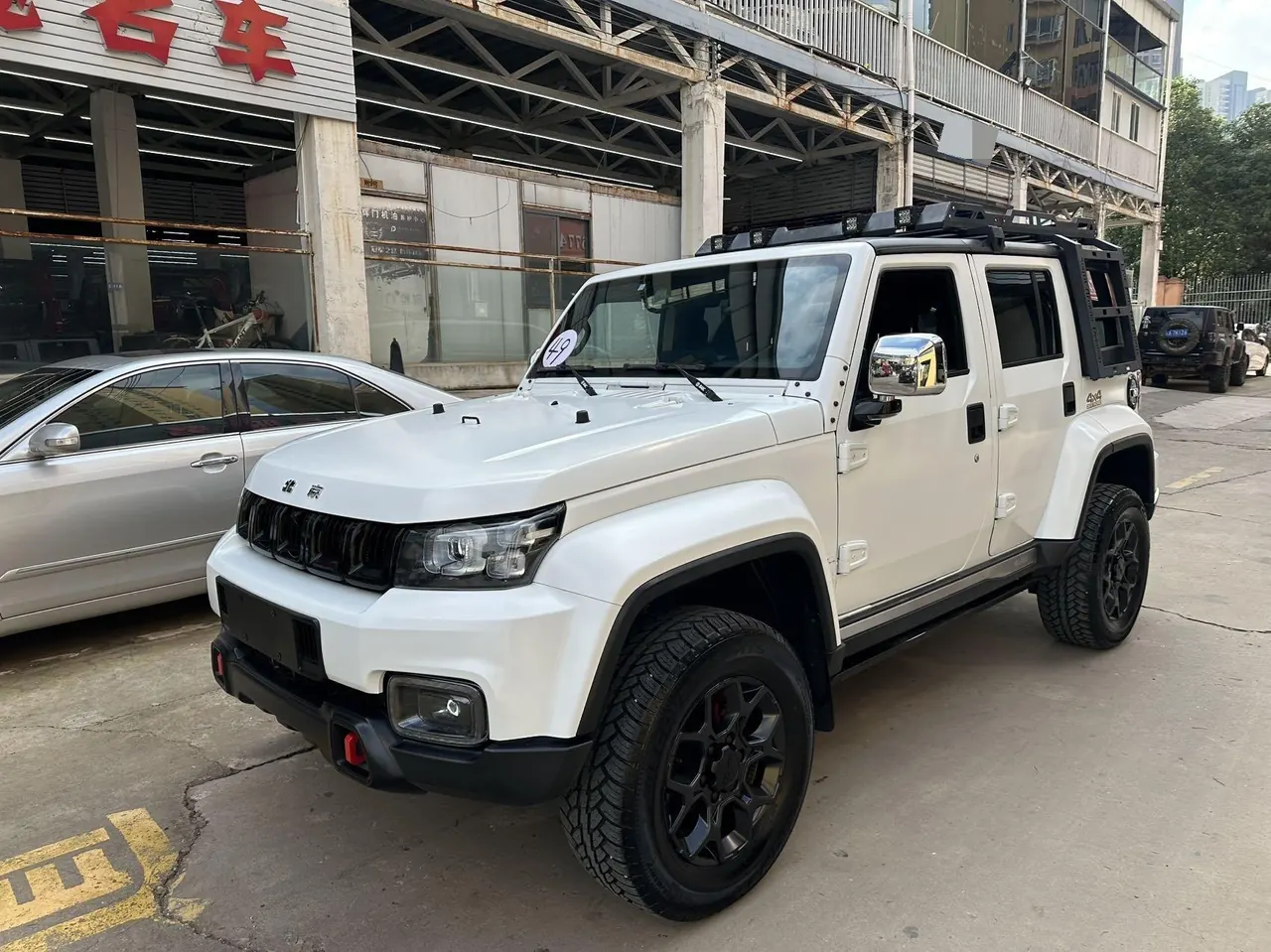 Beijing 2023 BJ40 2.0D Four-wheel Drive Blade Hero Edition Chivalrous Automatic Gear - View 1