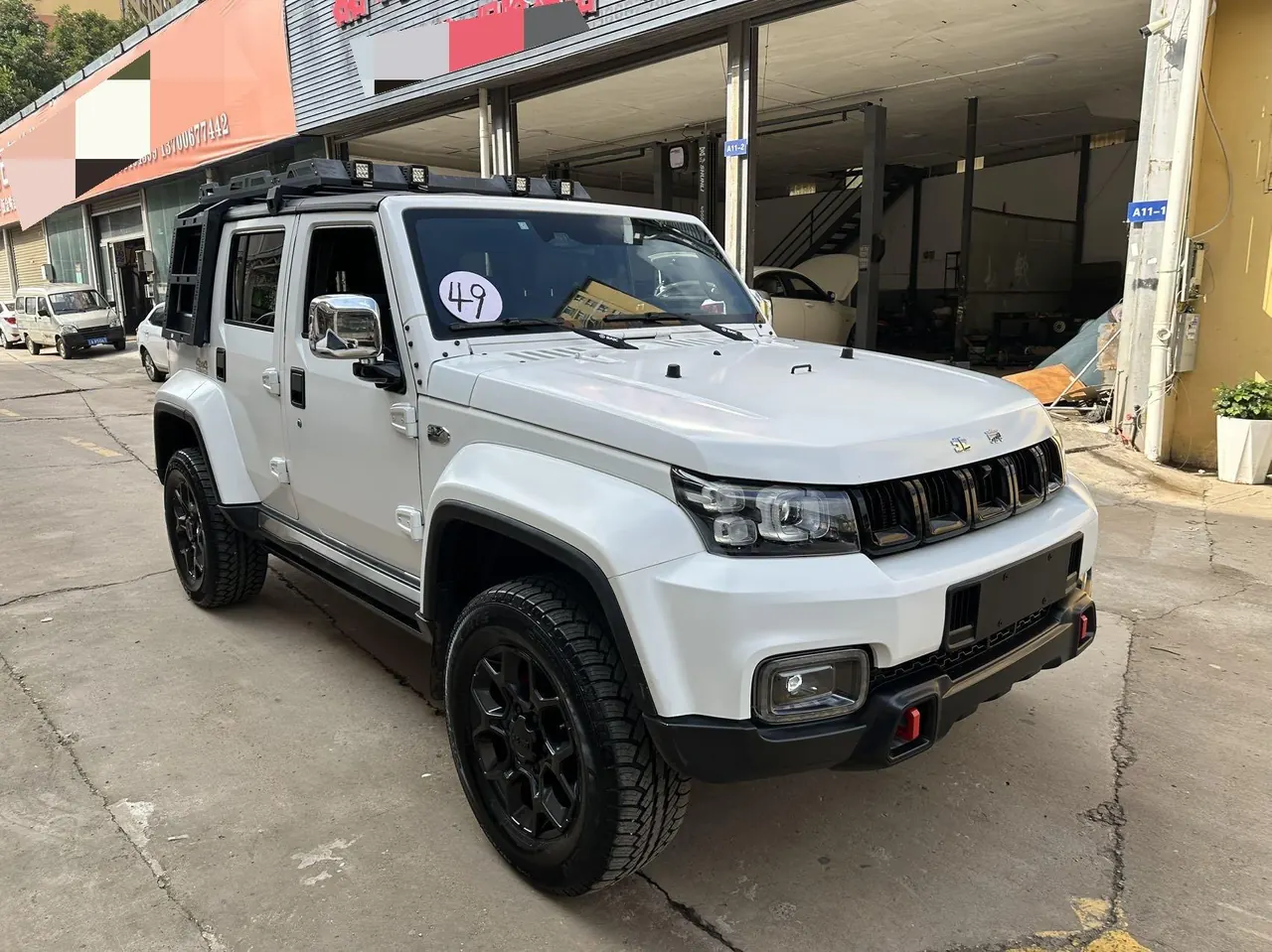Beijing 2023 BJ40 2.0D Four-wheel Drive Blade Hero Edition Chivalrous Automatic Gear 2