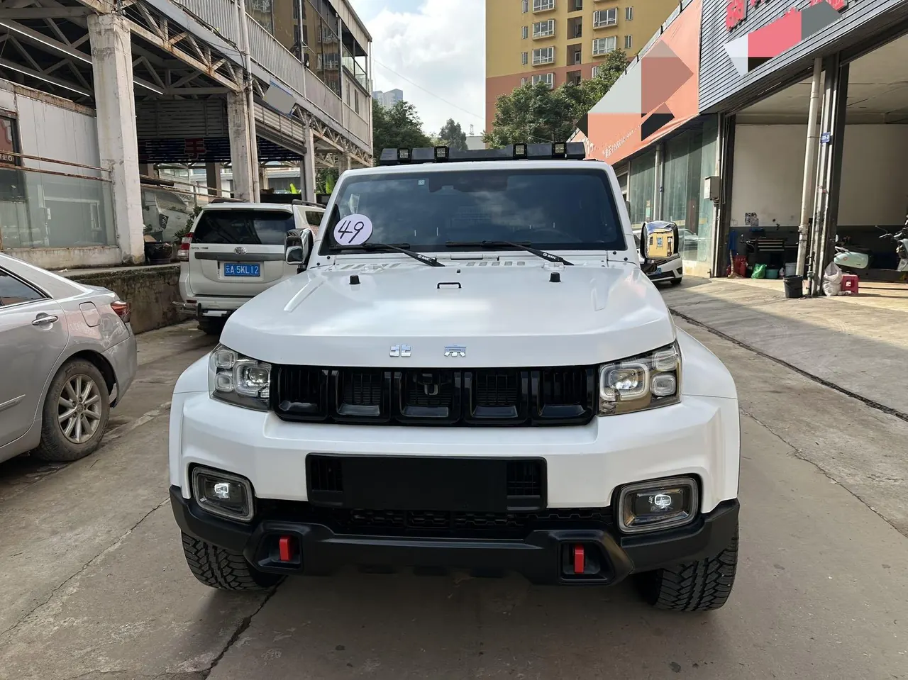 Beijing 2023 BJ40 2.0D Four-wheel Drive Blade Hero Edition Chivalrous Automatic Gear 3