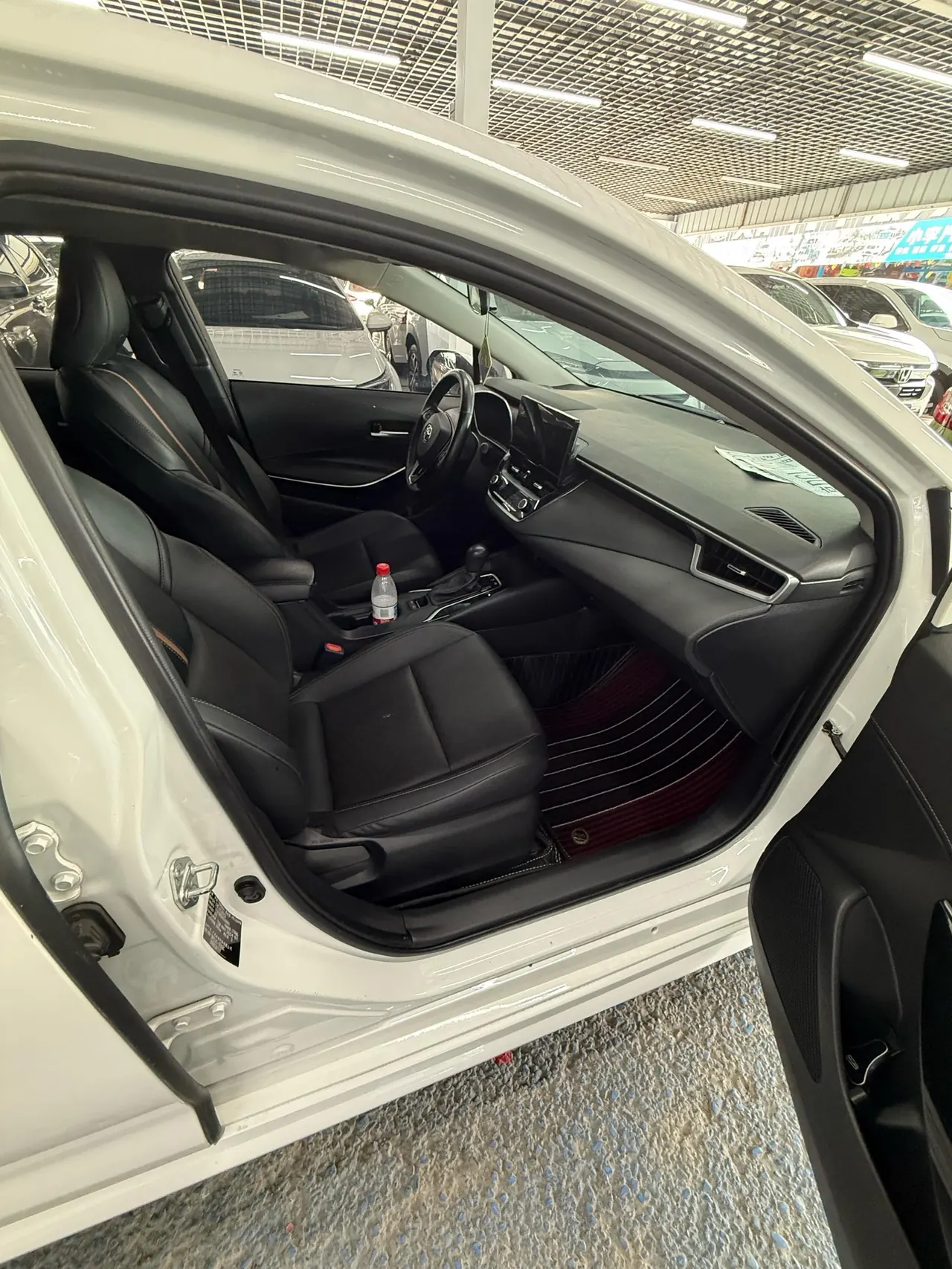 Toyota 2023 Lei Ling Shuangqing 1.8 Stepless Intelligent Electric Hybrid Sports Edition Automatic Gear 6