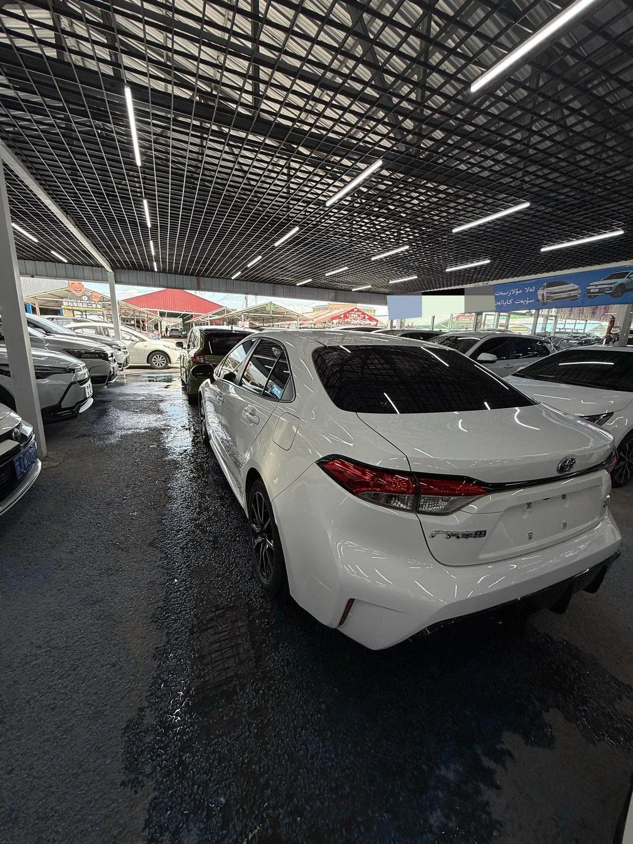 Toyota 2023 Lei Ling Shuangqing 1.8 Stepless Intelligent Electric Hybrid Sports Edition Automatic Gear 9
