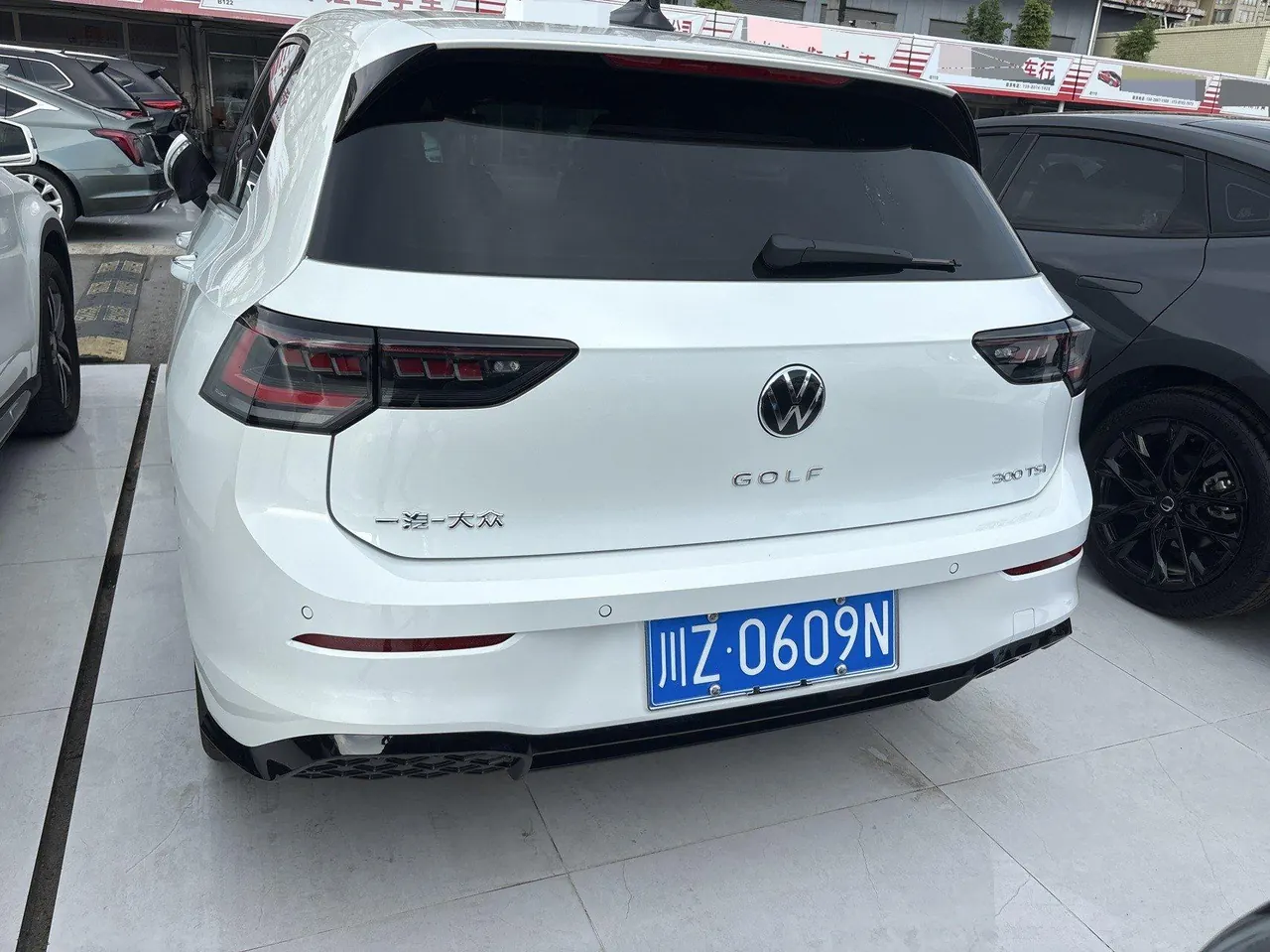 Volkswagen 2026 Golf 8 R-Line 1.5TSI 300TSI Automatic 2